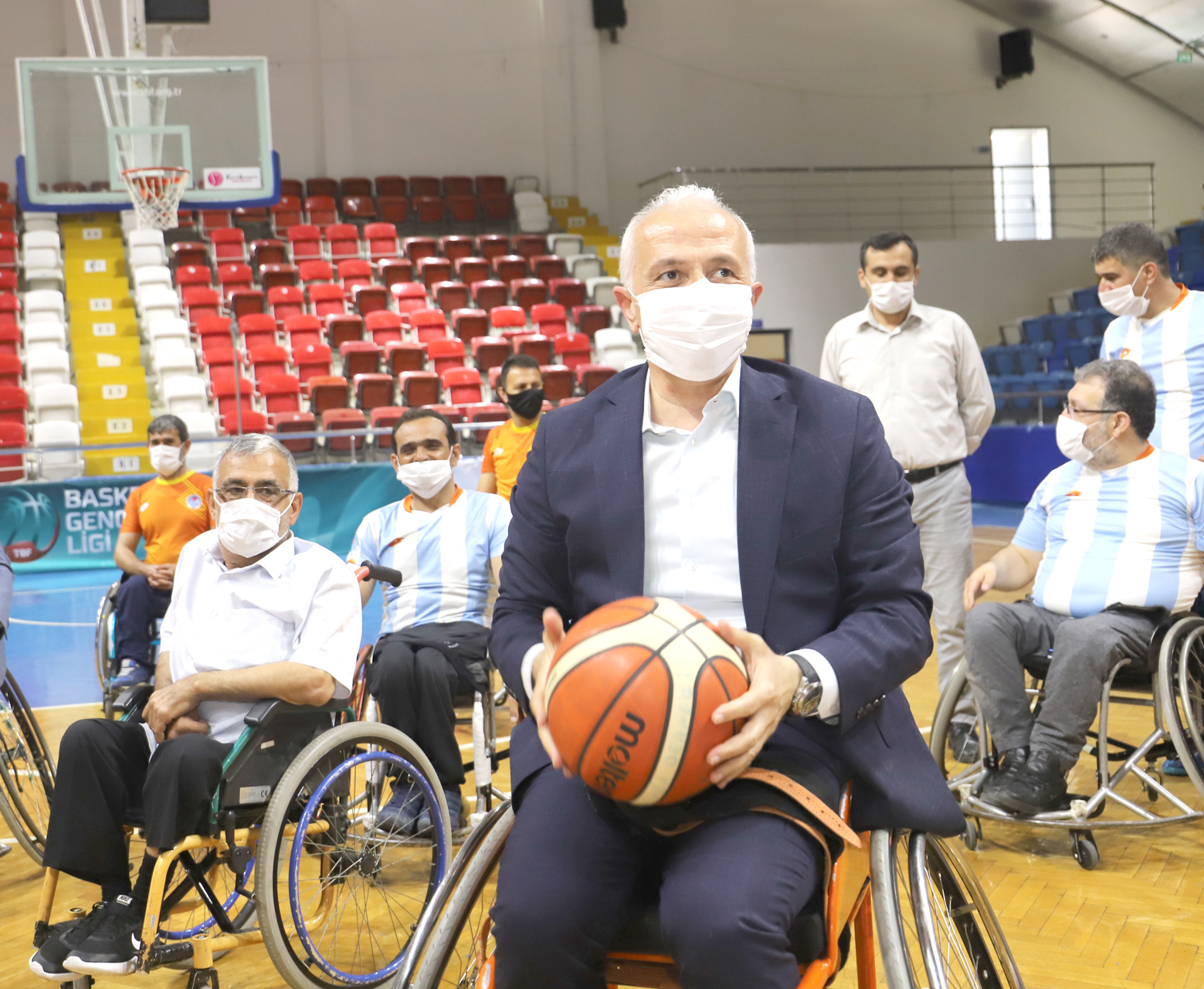 “Sevgi eksikliği, en büyük engeldir” * Herkesin, bir gün