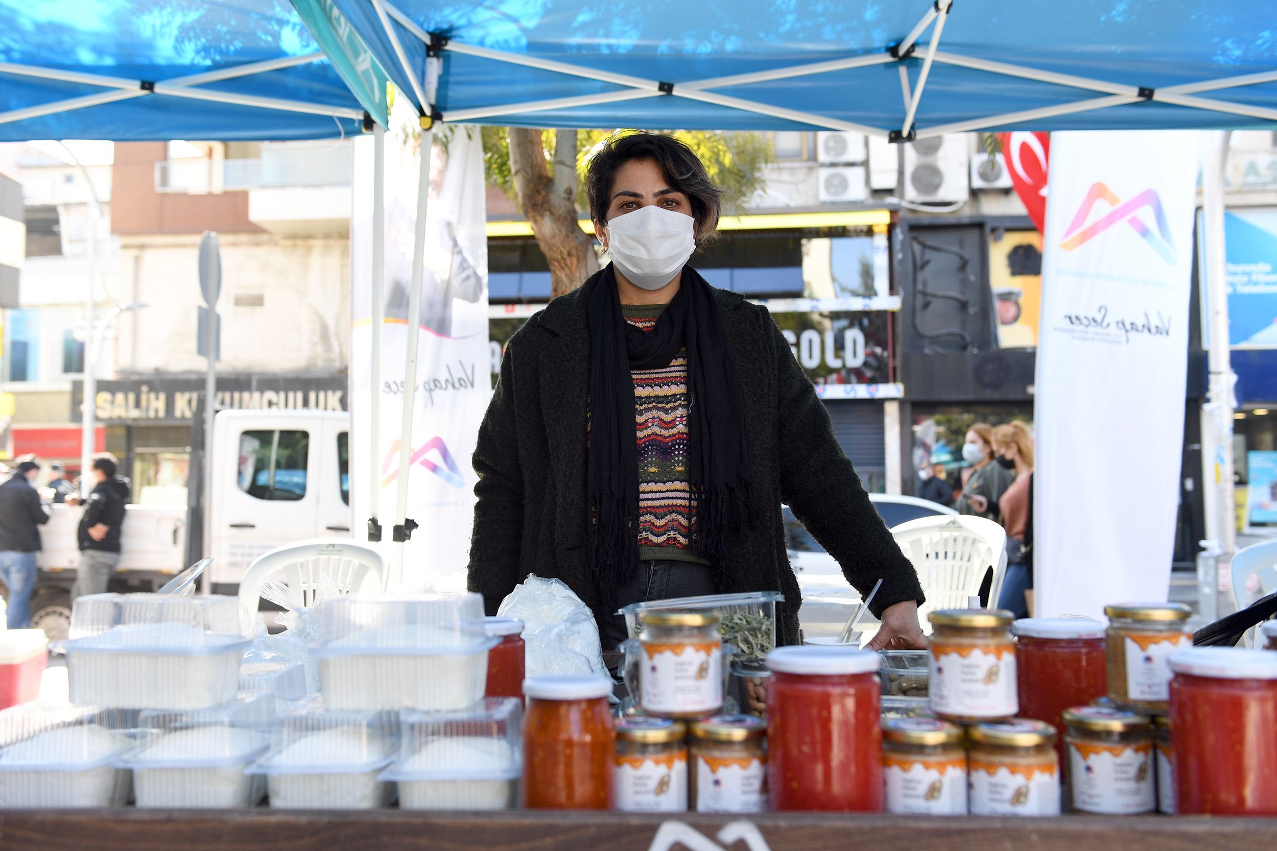 ESKİ YOĞURT PAZARI, KADIN ÜRETİCİLERE BEŞİNCİ KEZ EV SAHİPLİĞİ YAPTI Mersin Büyükşehir Belediyesi Kadın
