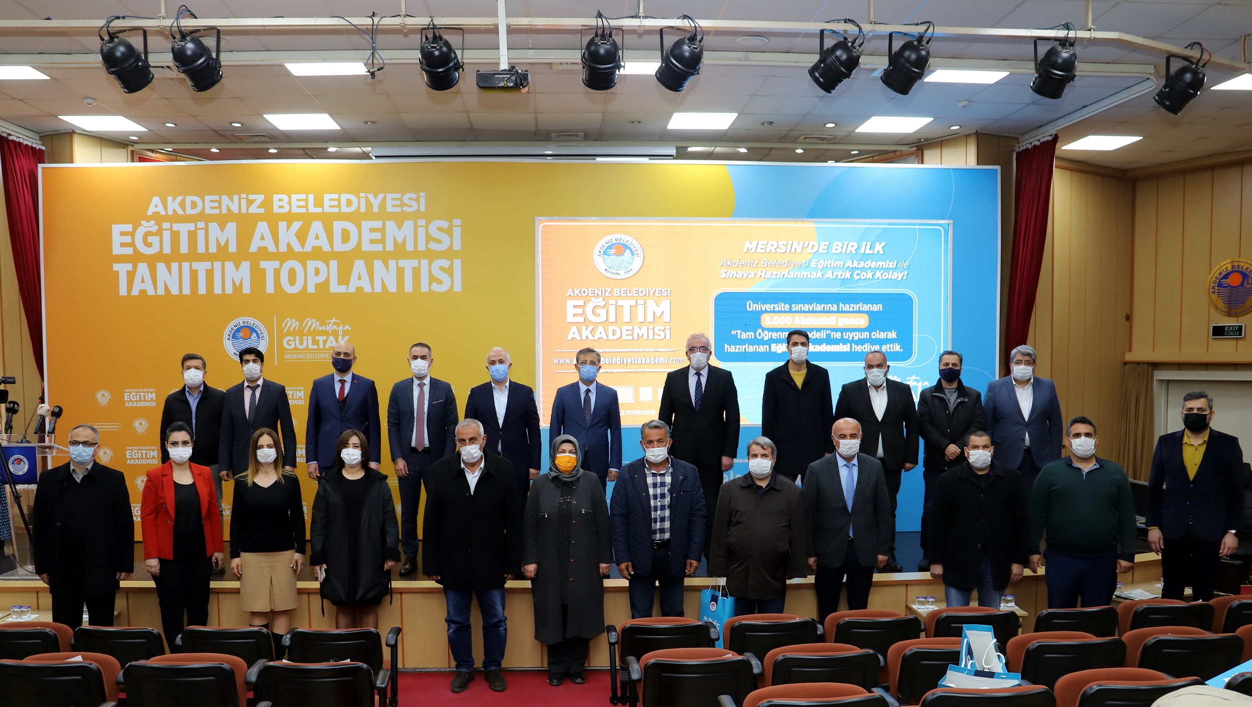 Akdeniz Belediyesi’nin; üniversiteye hazırlanan