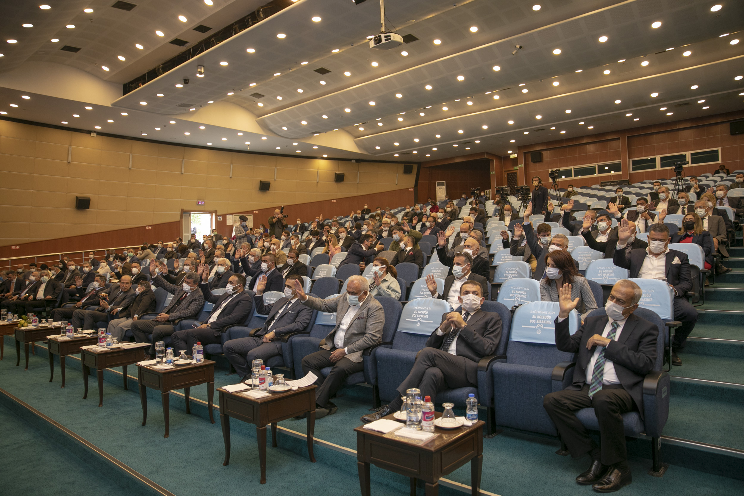 BAŞKAN SEÇER, LİMAN VE MEZİTLİ SANAYİ SİTESİ HAKKINDA NET KONUŞTU Başkan Seçer, Büyükşehir Belediye