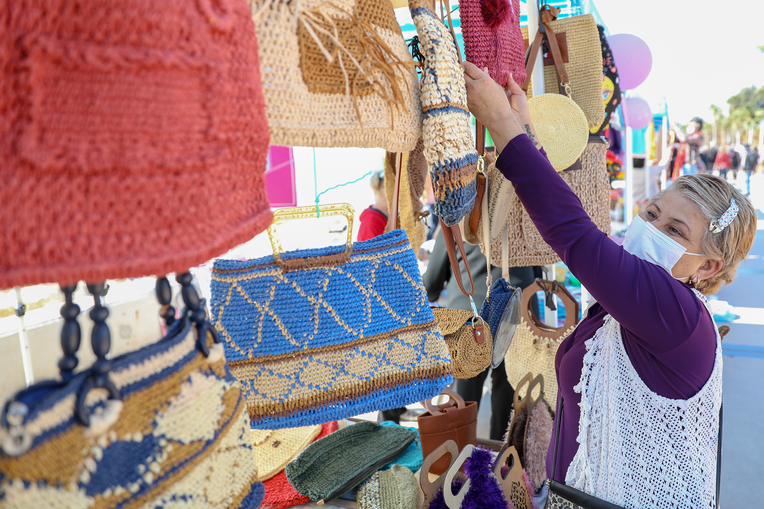 Mersin’de ‘8 Mart Dünya