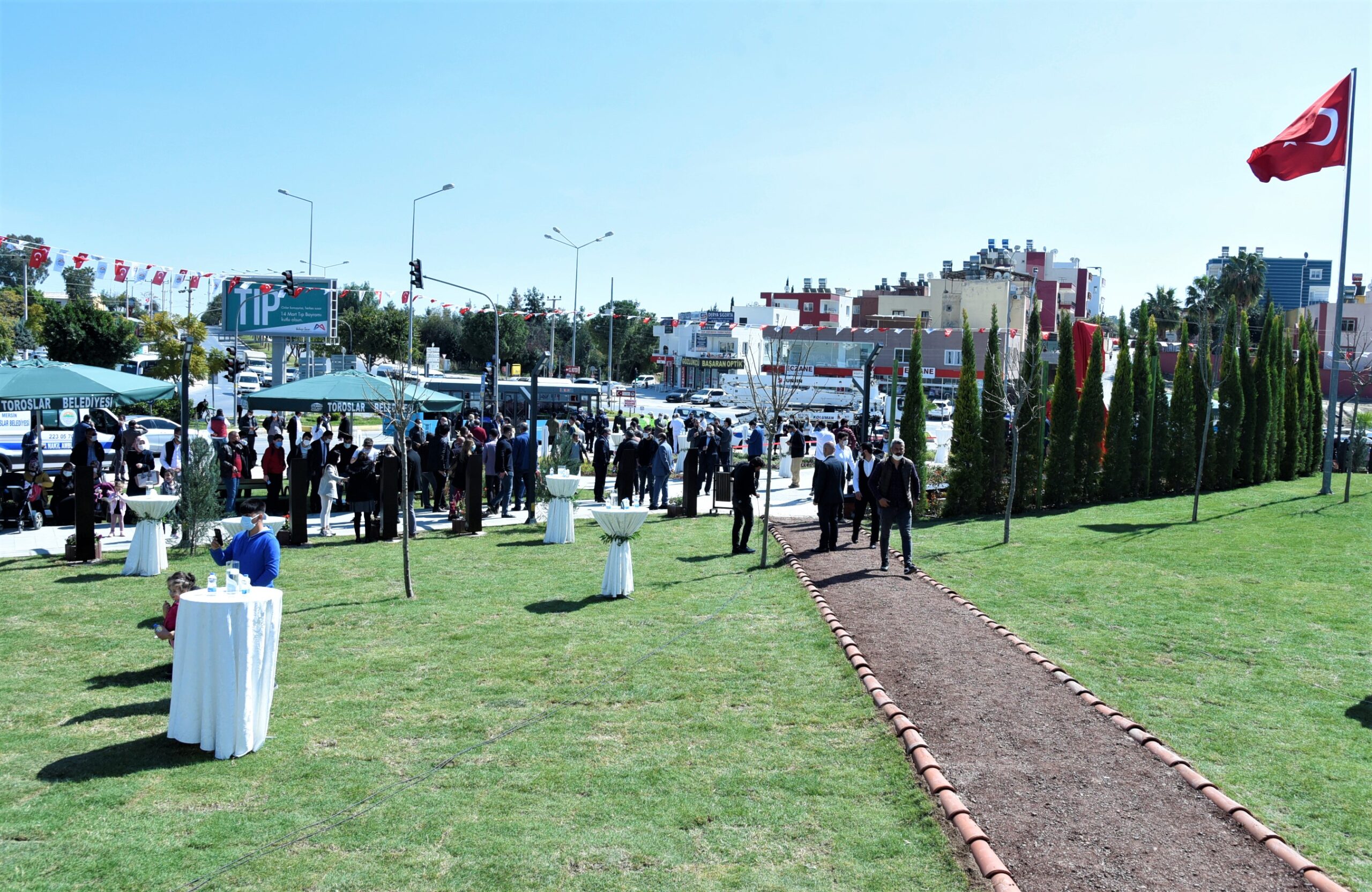 PANDEMİ KAHRAMANLARININ ADI TOROSLAR’DA YAŞAYACAK PANDEMİ KAHRAMANLARININ ADI TOROSLAR’DA