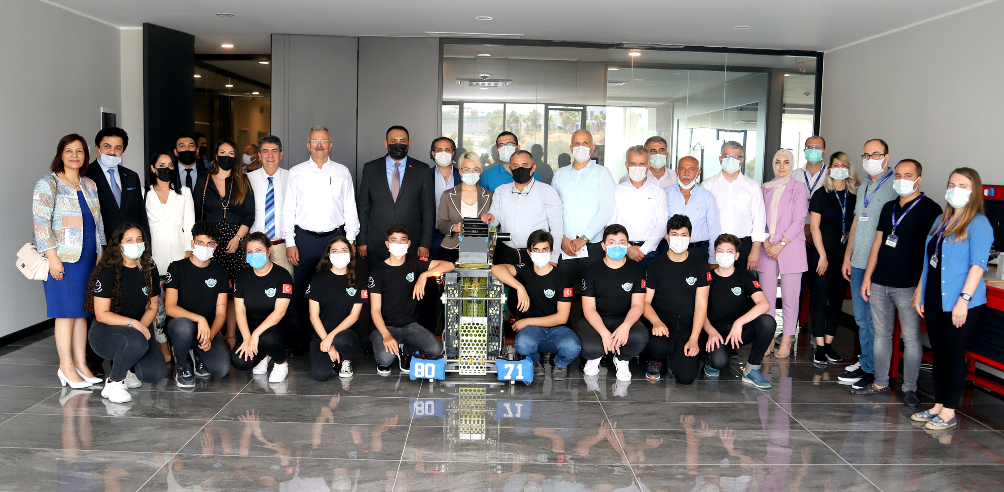 Atsız Afşın Yılmaz Model Fabrika’ya ziyaret etti Toroslar Belediye Başkanı Atsız