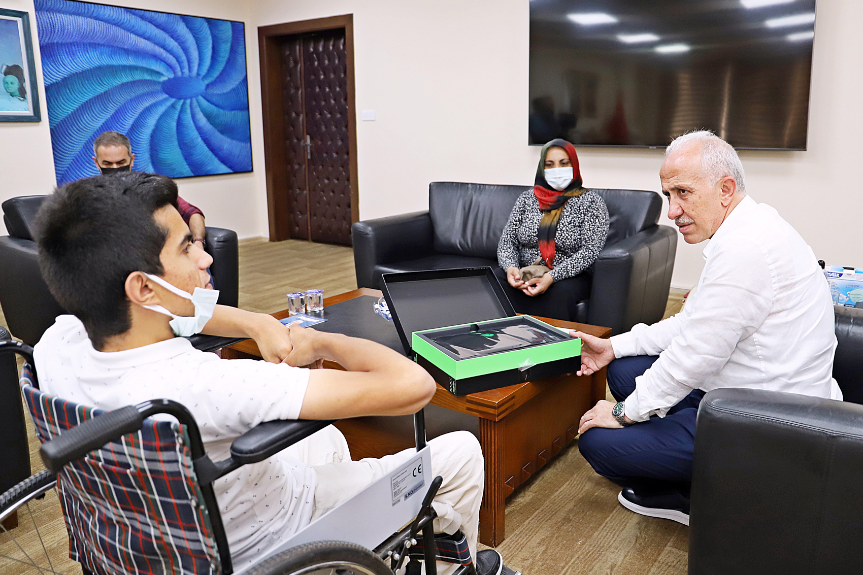 Akdeniz Belediye Başkanı M.