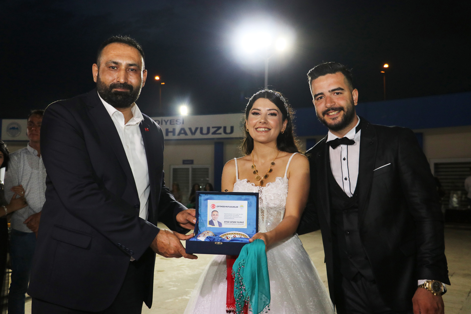 BAŞKAN YILMAZ, O İSTEĞİ YERİNE GETİRDİ! Dünya evine giren genç