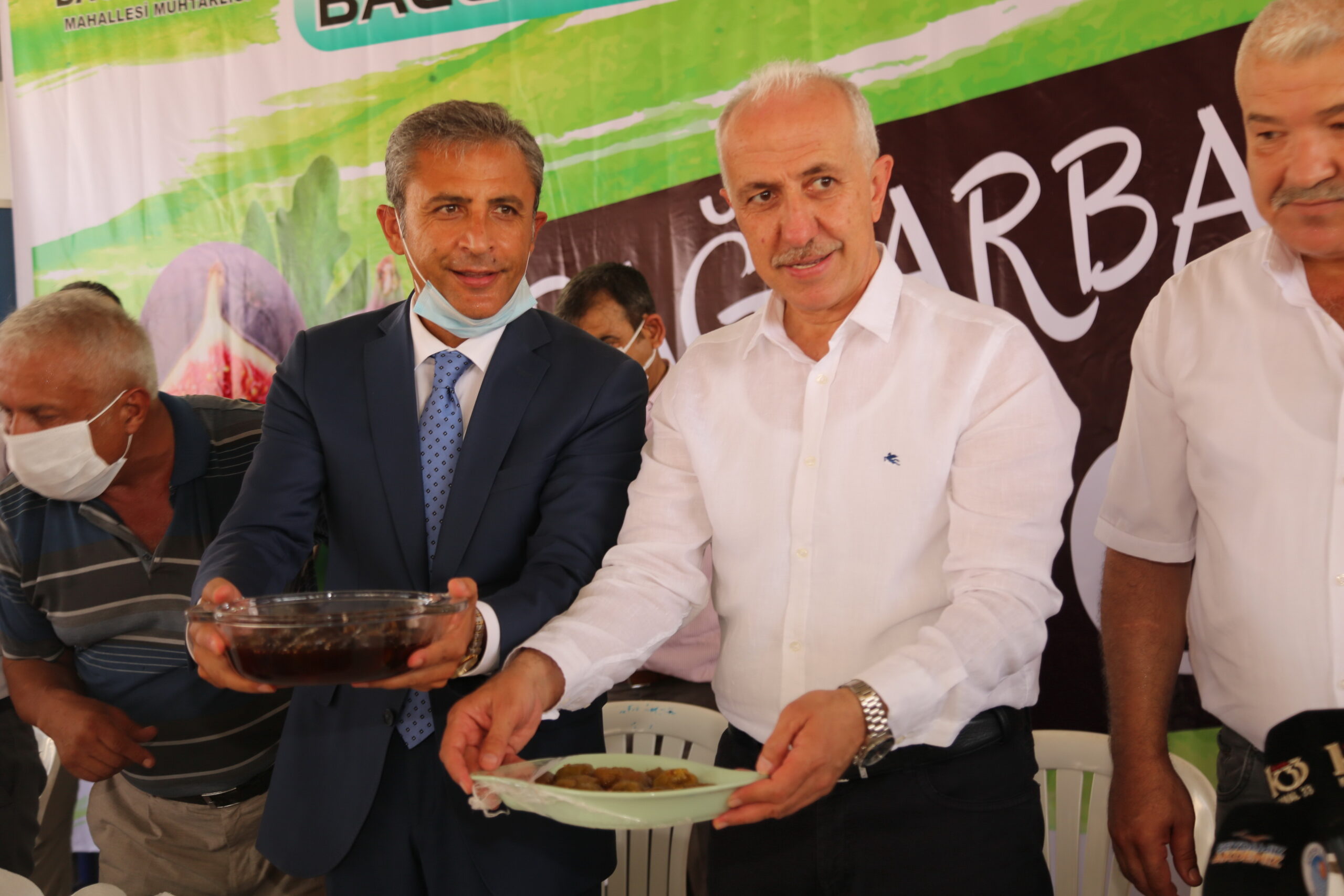 BAĞLARBAŞI’NDA YILIN ‘İLK SİYAH İNCİR HASADI’ BAŞLADI Türkiye’de, siyah incir üretimi