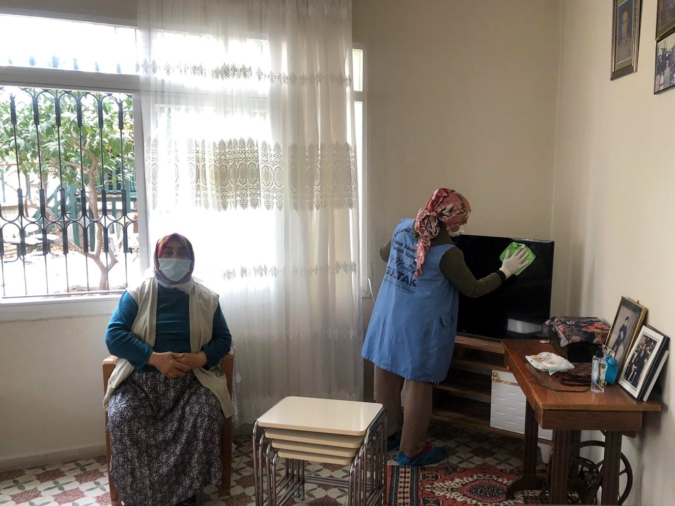 AKDENİZ BELEDİYESİ, YAŞLI, ENGELLİ VE KİMSESİZLERİN YANINDA! Akdeniz Belediyesi’nin; yaşlı, engelli,