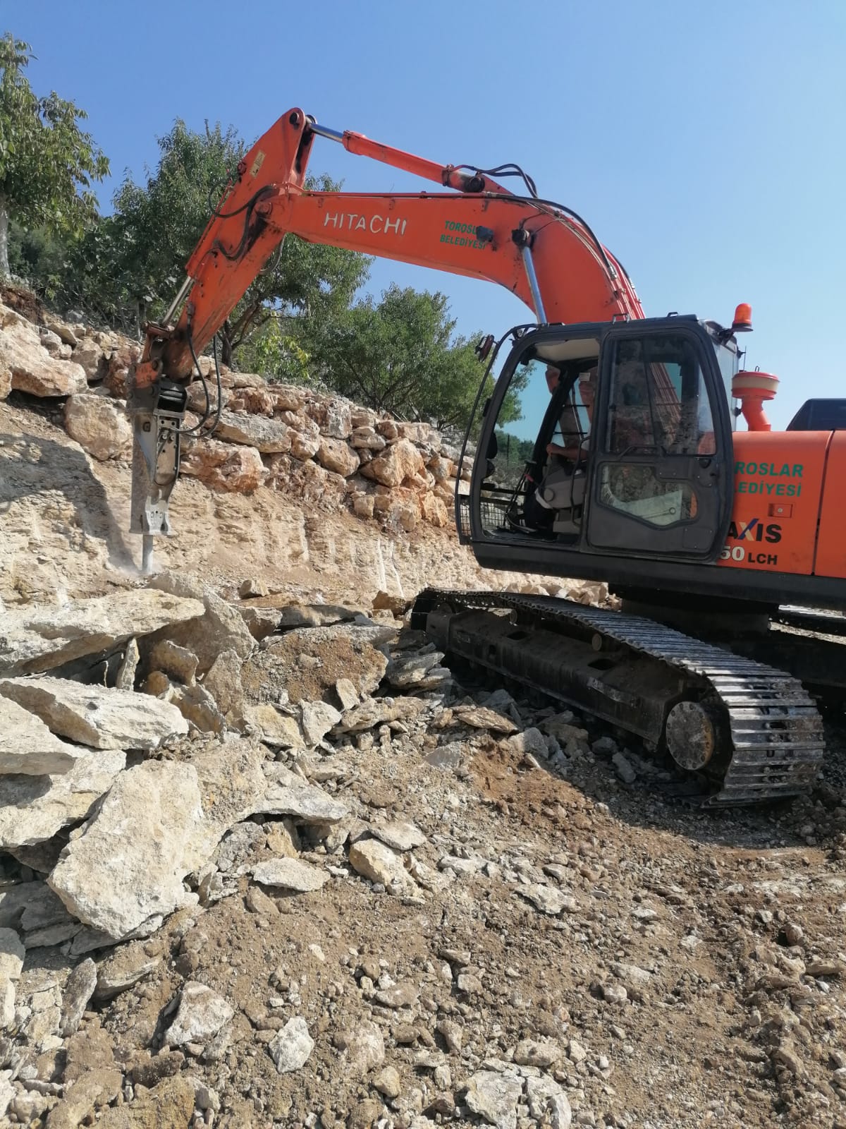 “Ulaşım Ağımız, Planlı Çalışmalarımızla Daha Kaliteli ve Konforlu Hale Geliyor” Toroslar Belediyesi, yaylalarda yol