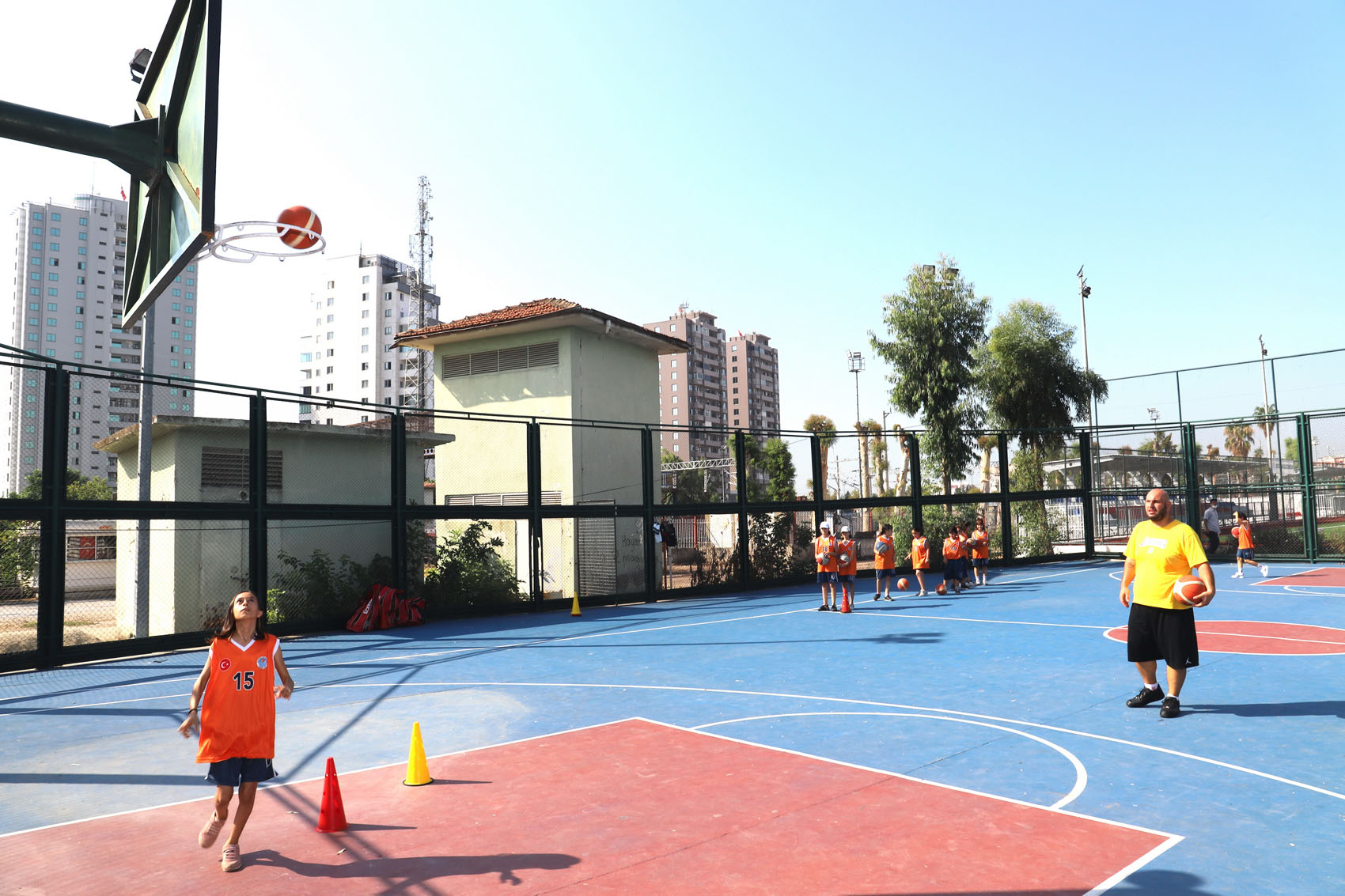 “Geleceğin profesyonel basketbolcuları olacaklar” Akdeniz Belediyesi Basketbol Yaz