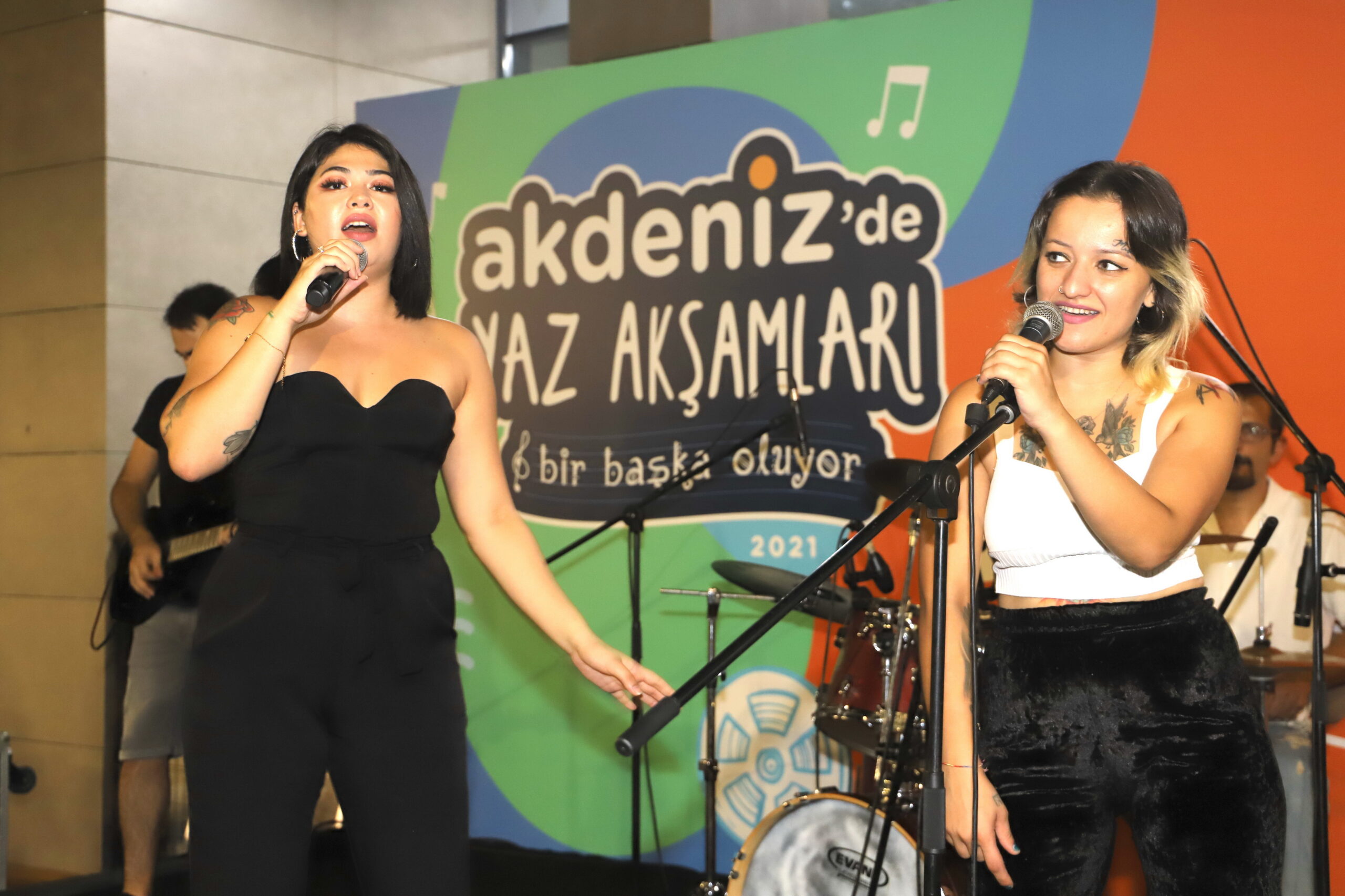 AKDENİZ’DE YAZ AKŞAMLARI BİR BAŞKA Akdeniz’de Yaz Akşamları etkinlikleri