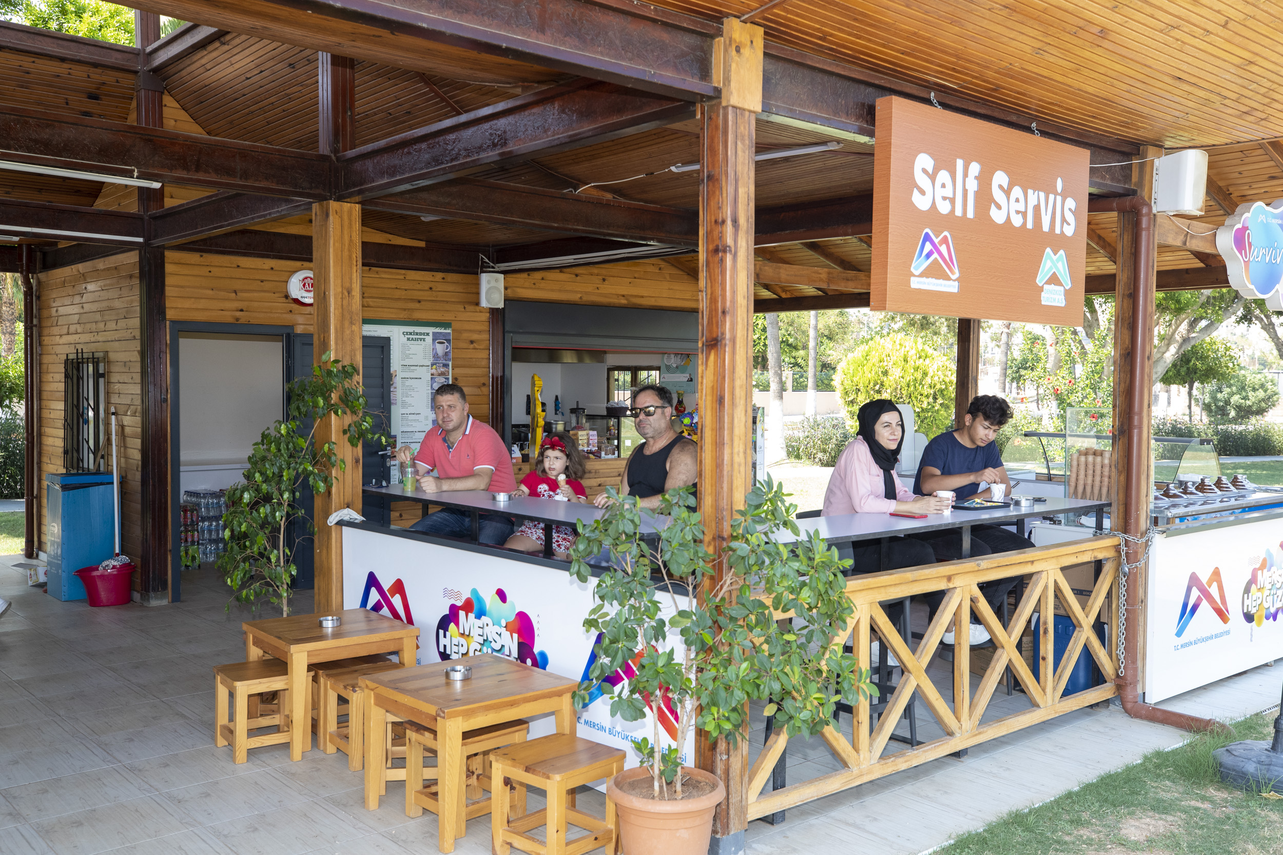 Mersin Büyükşehir Belediyesi, Başkan