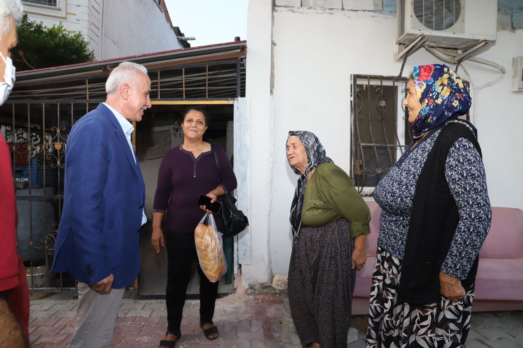 Akdeniz Belediye Başkanı M.