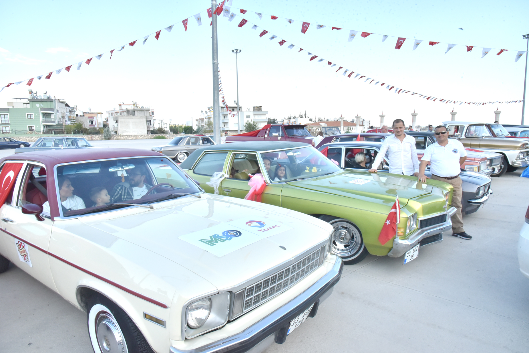 Mersin’de bir birinden renkli