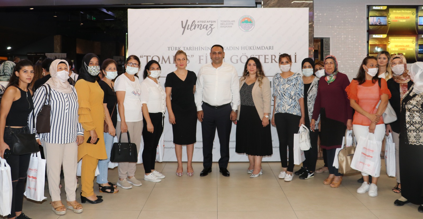 Başkan Yılmaz, Türk Dünyasına 6 Dilde Selam Gönderdi Toroslar Belediye Başkanı Atsız