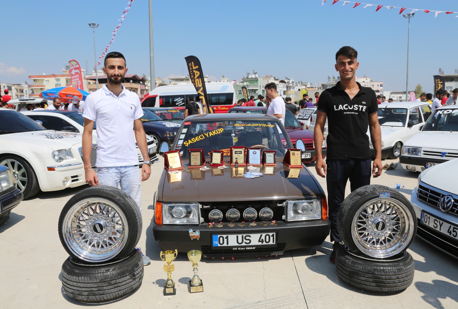 BİNLERCE MODİFİYE ARAÇ TUTKUNU TOROSLAR’DA BULUŞTU Toroslar Belediyesi’nin, klasik ve