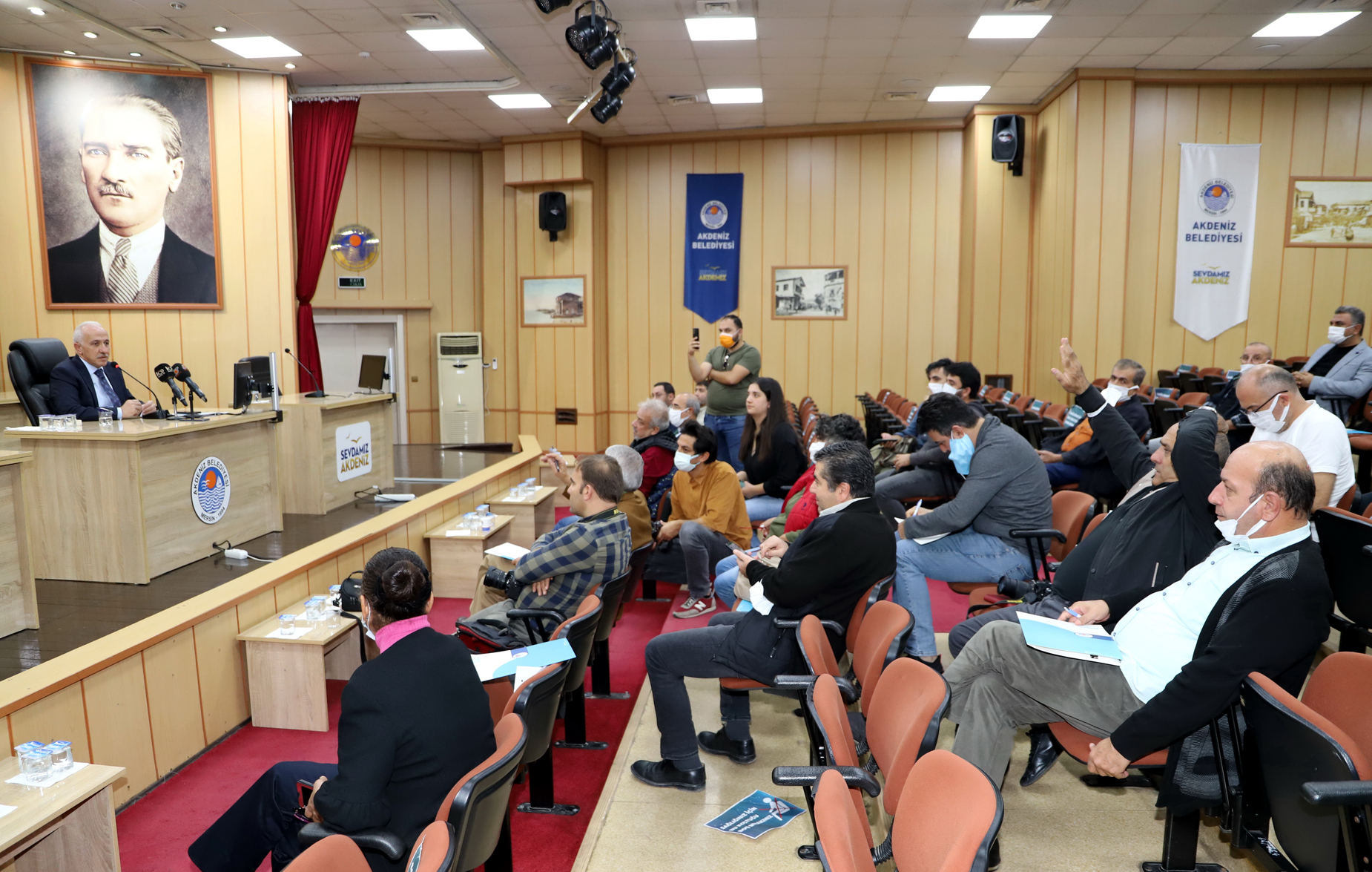 Başkan Gültak, Meclis’te yine engellendi! Akdeniz Belediye Başkanı Gültak;