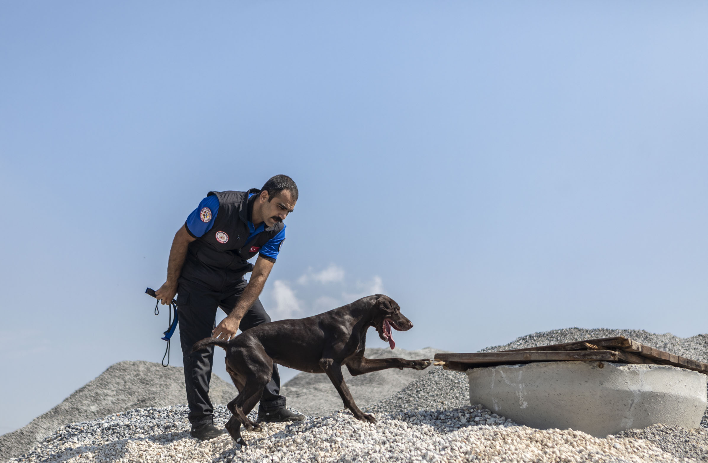 HAYAT KURTARMAK İÇİN EN ÖNDE KOŞAN CAN DOSTLAR: ARES, MAKİ VE MELO Mersin Büyükşehir Belediyesi İtfaiye