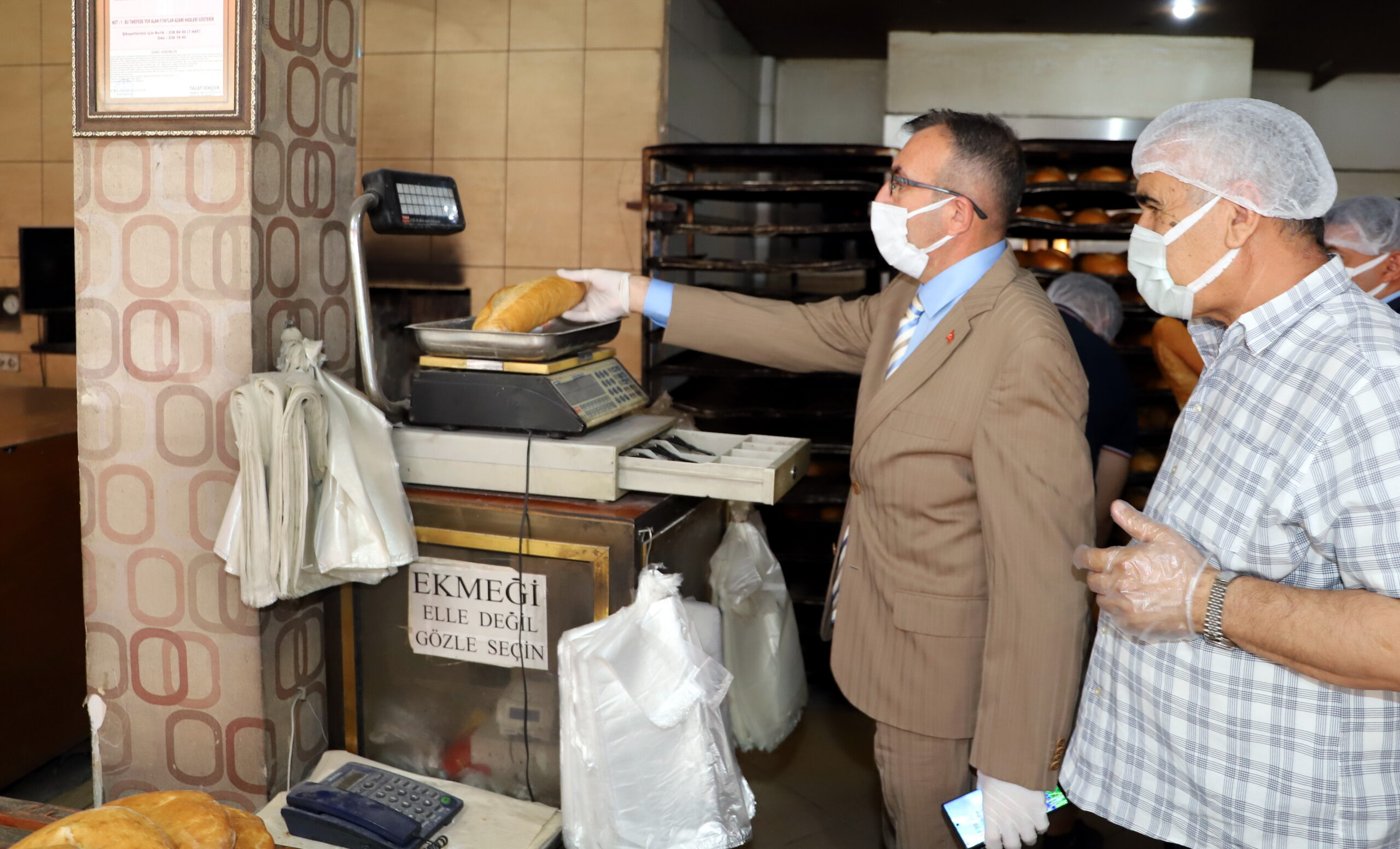 İlçe genelinde kontroller aralıksız sürecek Akdeniz Belediyesi Zabıta Müdürlüğü,