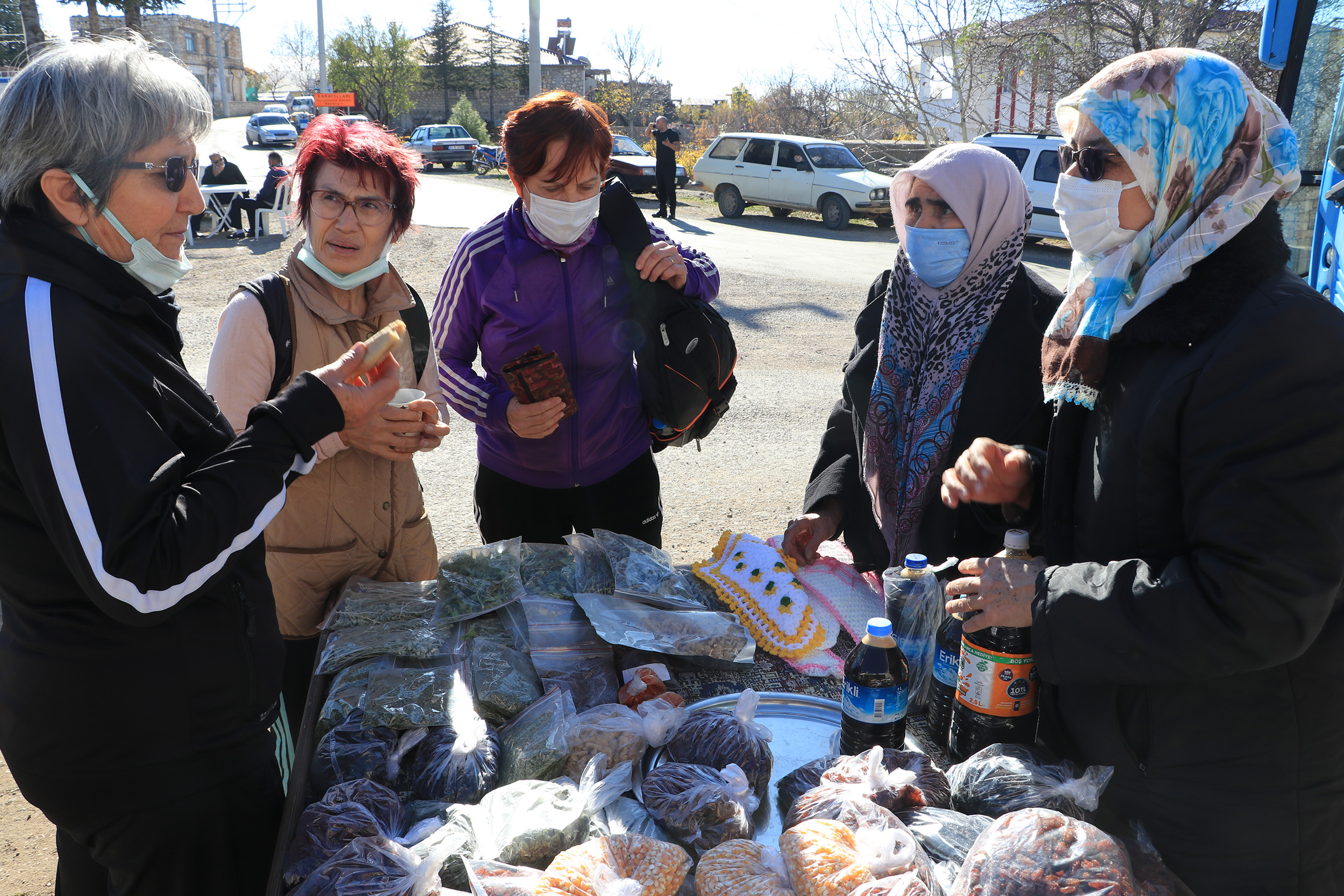 UZUNCABURÇ ANTİK KENTİ’NE TARİHİ VE KÜLTÜREL GEZİ Mersin Büyükşehir Belediyesi’nin Kırsal
