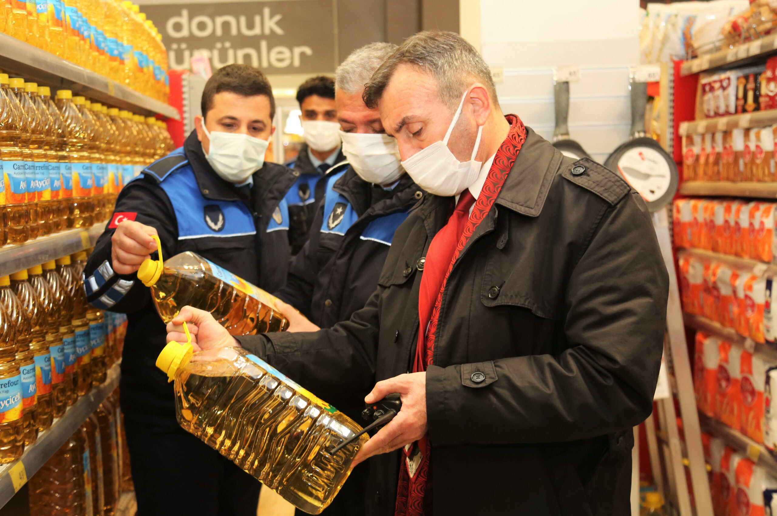 FİYATLAR KARŞILAŞTIRILDI Akdeniz Belediyesi Zabıta Müdürlüğü