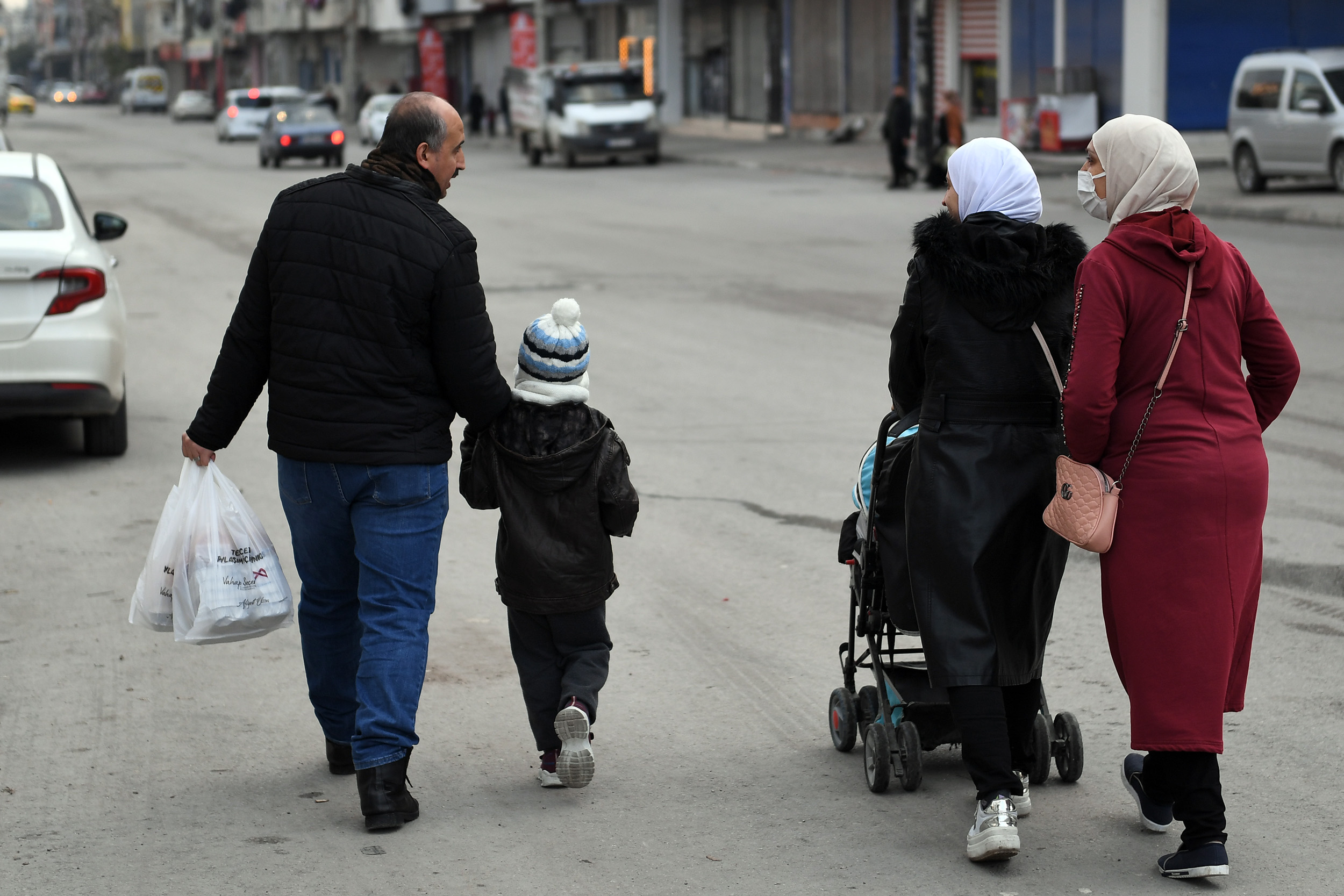 MERSİN BÜYÜKŞEHİR’İN “MAHALLE MUTFAKLARI” HAFTA SONU DA AÇILDI Mersin Büyükşehir Belediye Başkanı