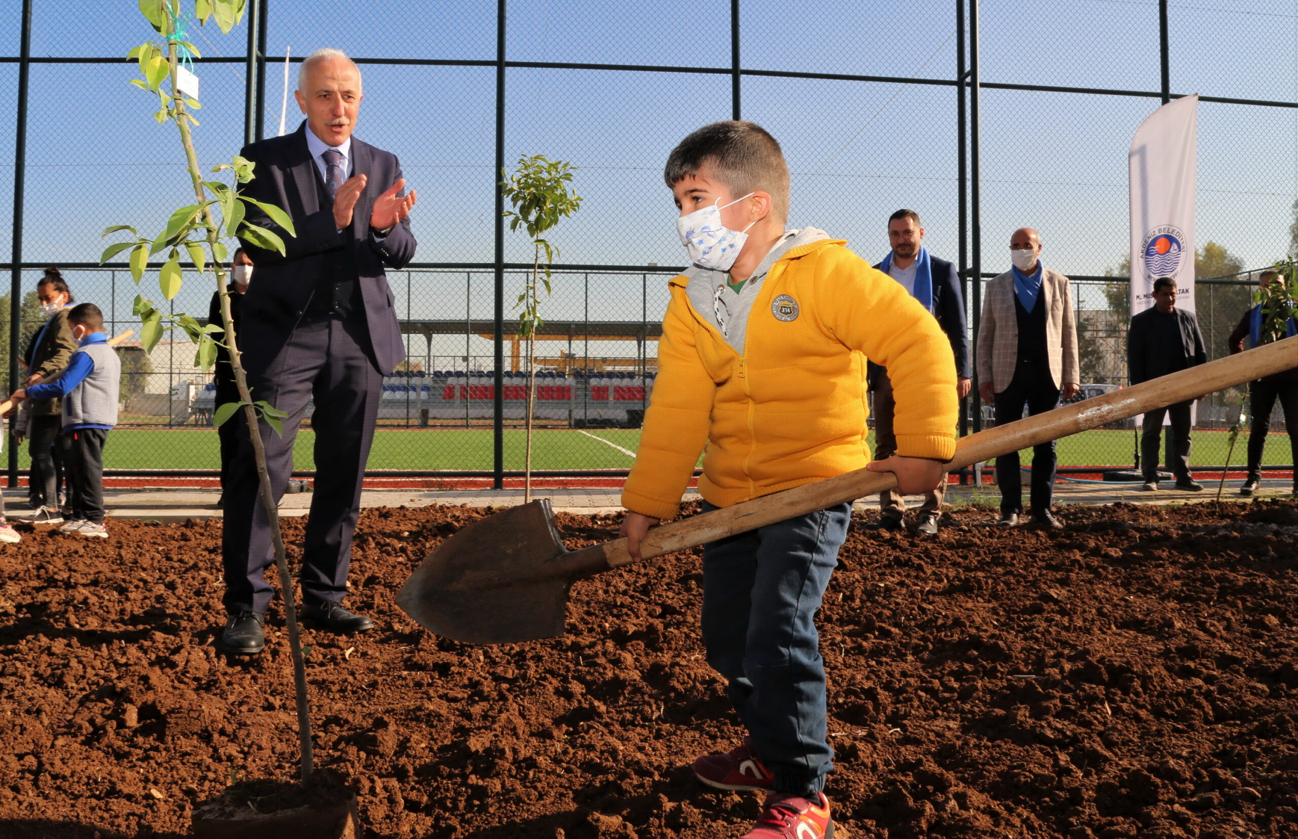Başkan Gültak; “Bizim düsturumuz sevgi, barış, kardeşlik” Engelli çocuklar, kendi adlarına