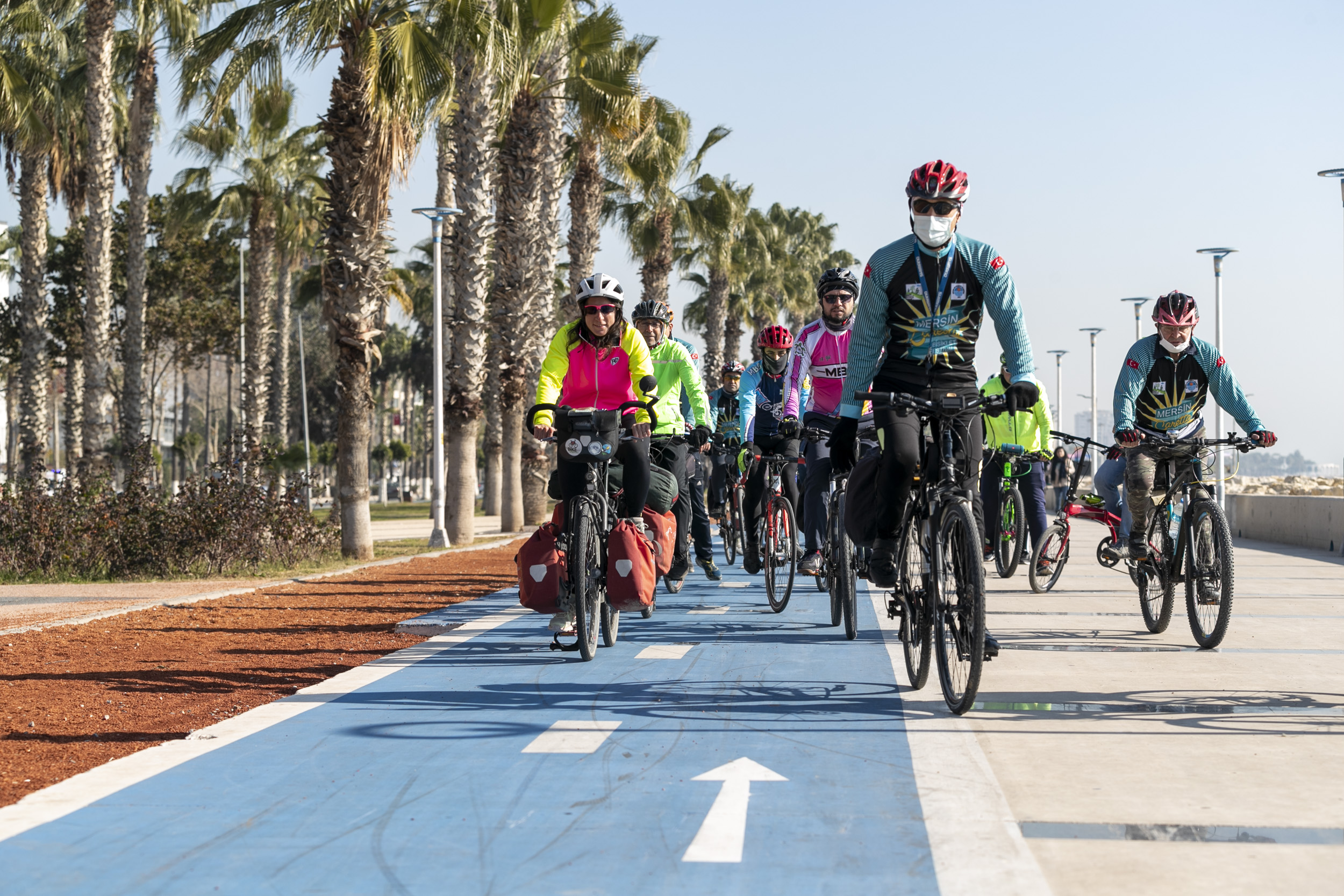 FRANSIZ ÇİFT, DOWN SENDROMLU ÇOCUKLAR İÇİN MERSİN’DE PEDAL ÇEVİRDİ Mersin Büyükşehir Belediyesi Engelliler