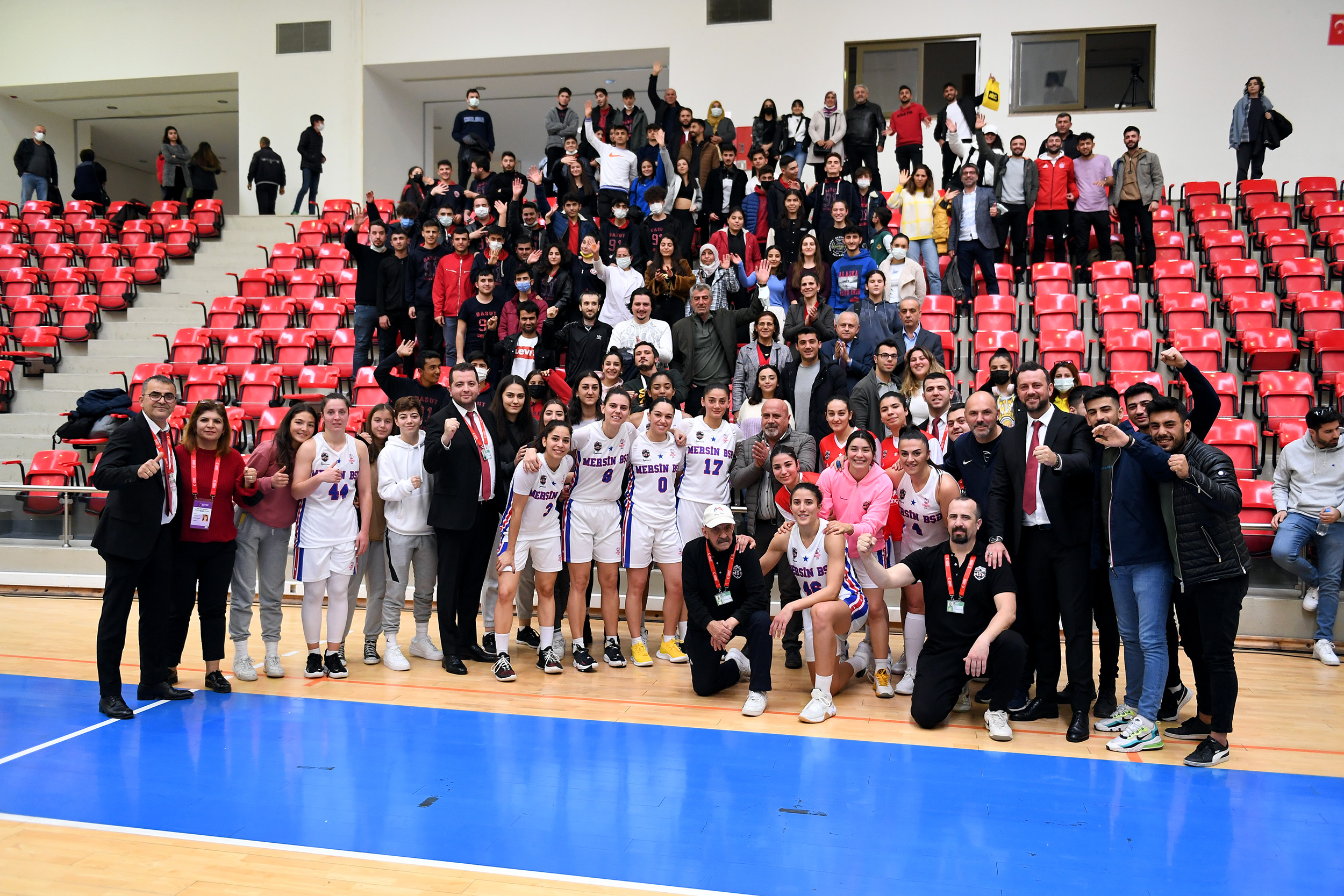 BÜYÜKŞEHİR MSK KADIN BASKETBOL TAKIMI EVİNDE GALİP GELDİ Türkiye Kadınlar Basketbol Ligi’nde
