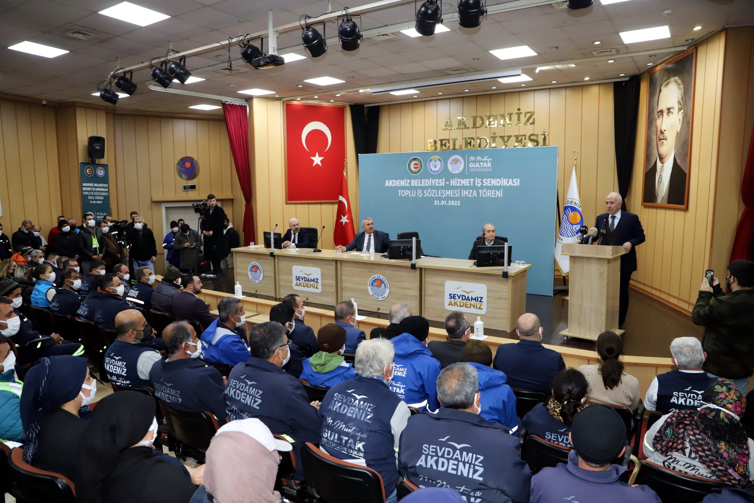 Akdeniz Belediyesi’nde, belediye personel