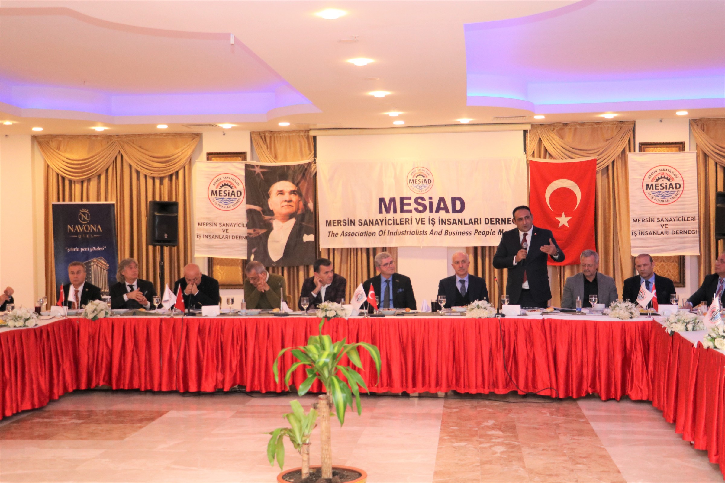 Toroslar Belediye Başkanı Atsız