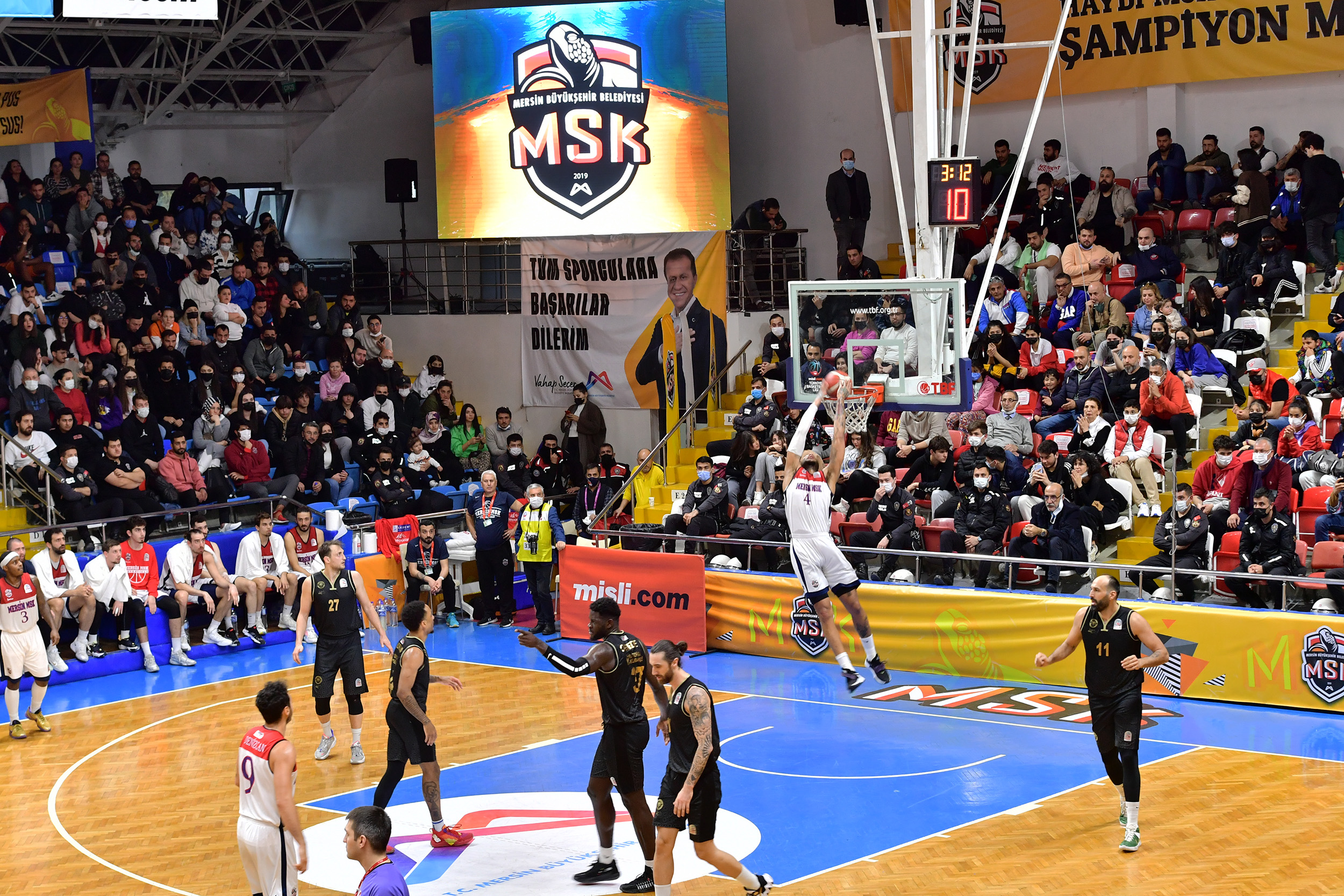 Mersin ekibi ligde emin adımlarla ilerliyor Misli.com Türkiye Basketbol Ligi’nde