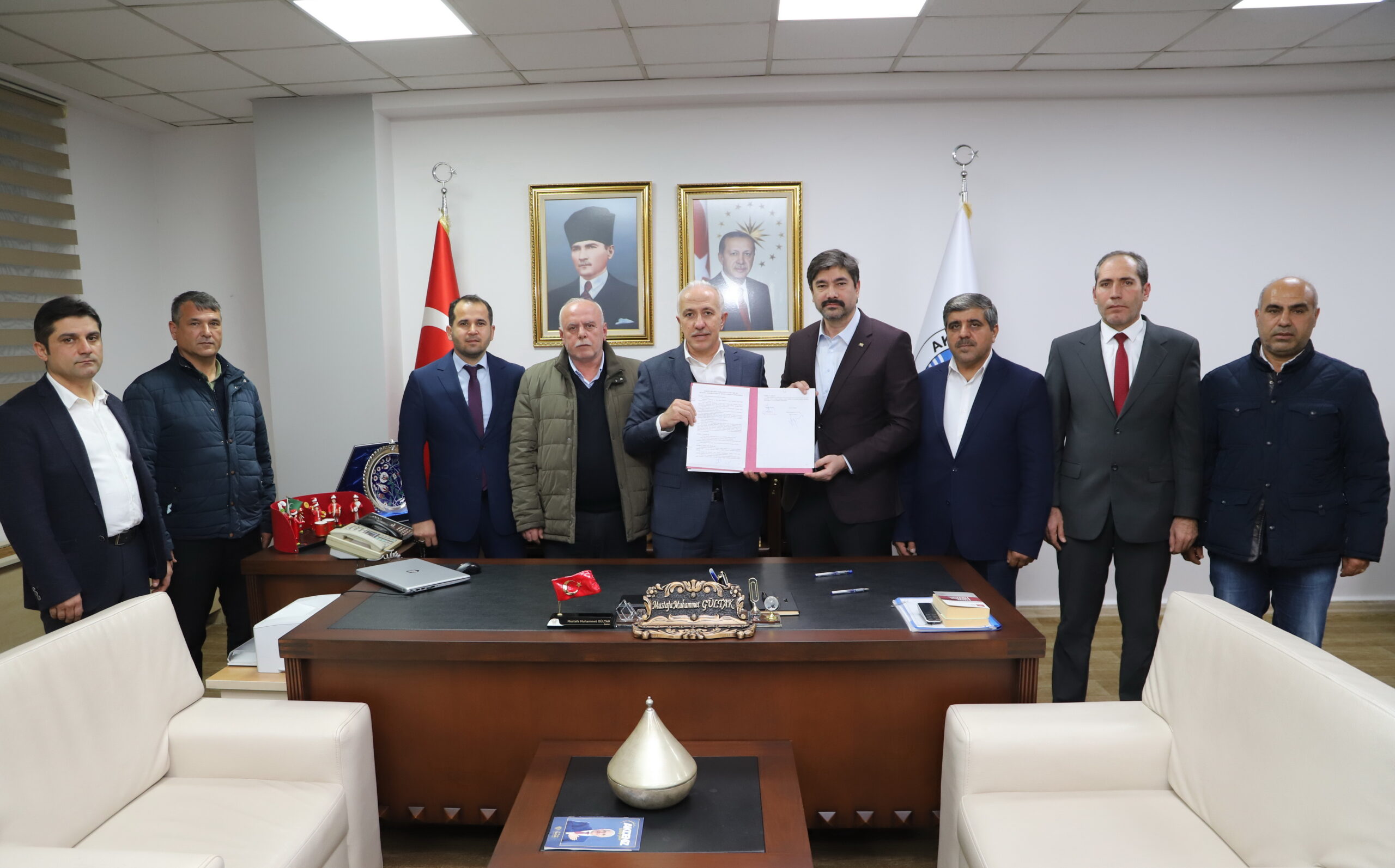 Uslu: “Sözleşme hayırlara vesile olsun” Akdeniz Belediyesi ile Belediye