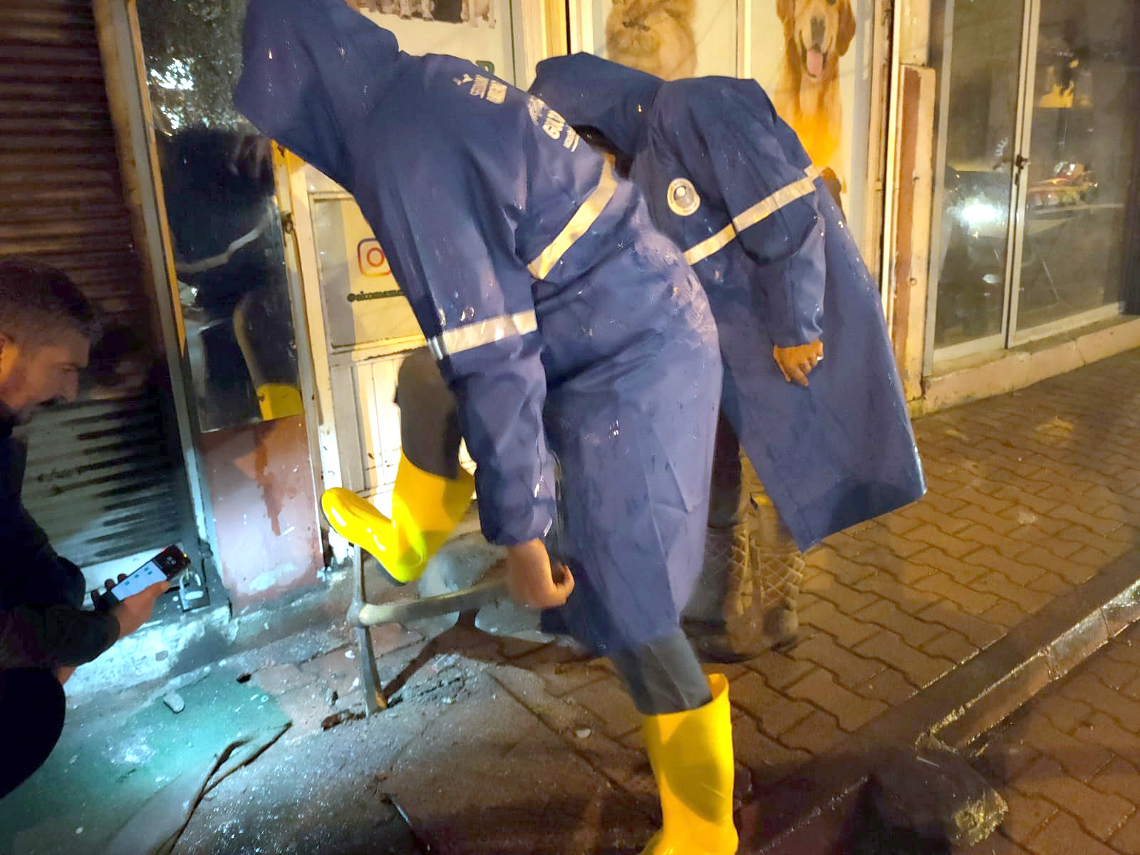 Akdeniz Belediyesi, dün gece