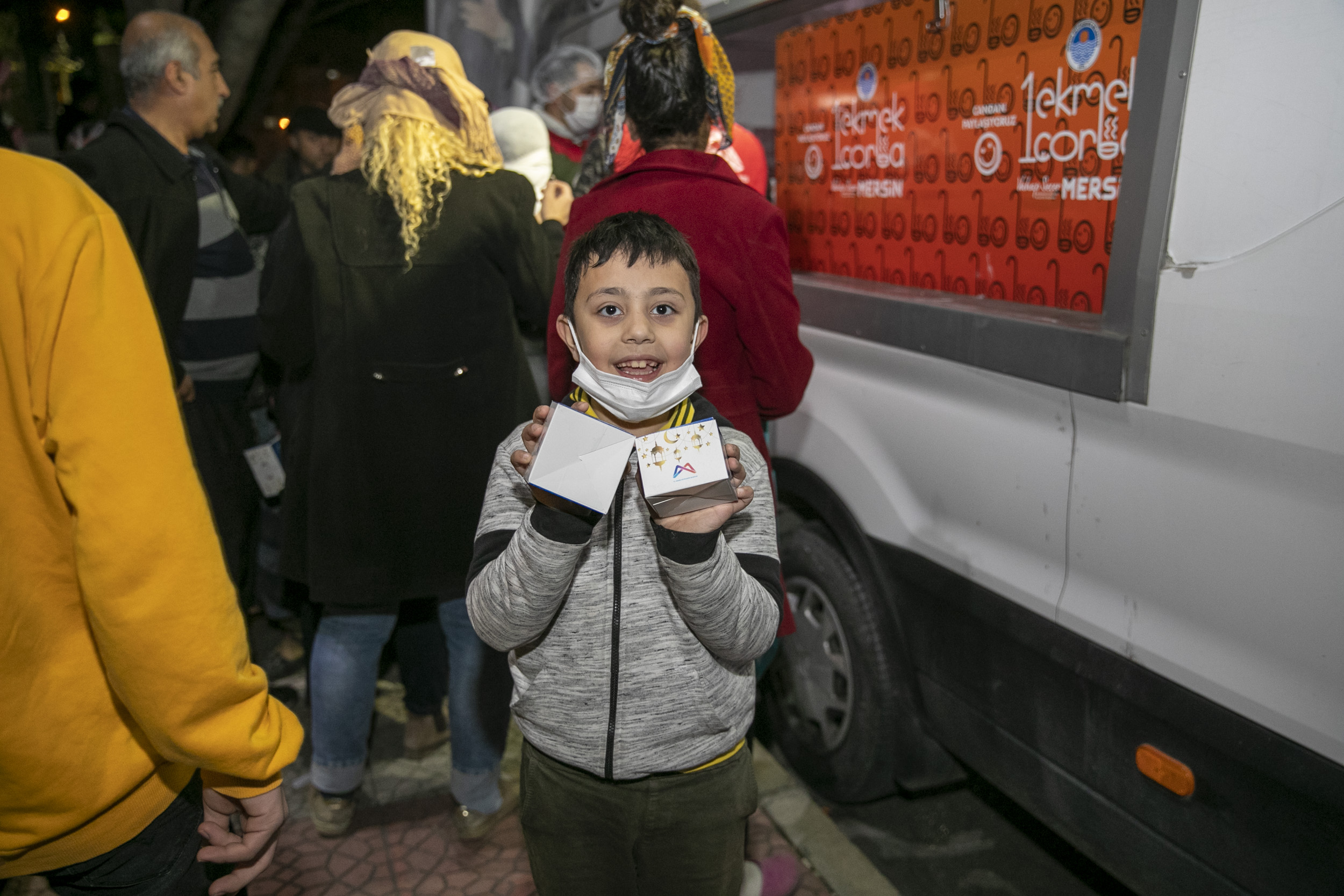 Mersin Büyükşehir Belediyesi, kandillerde