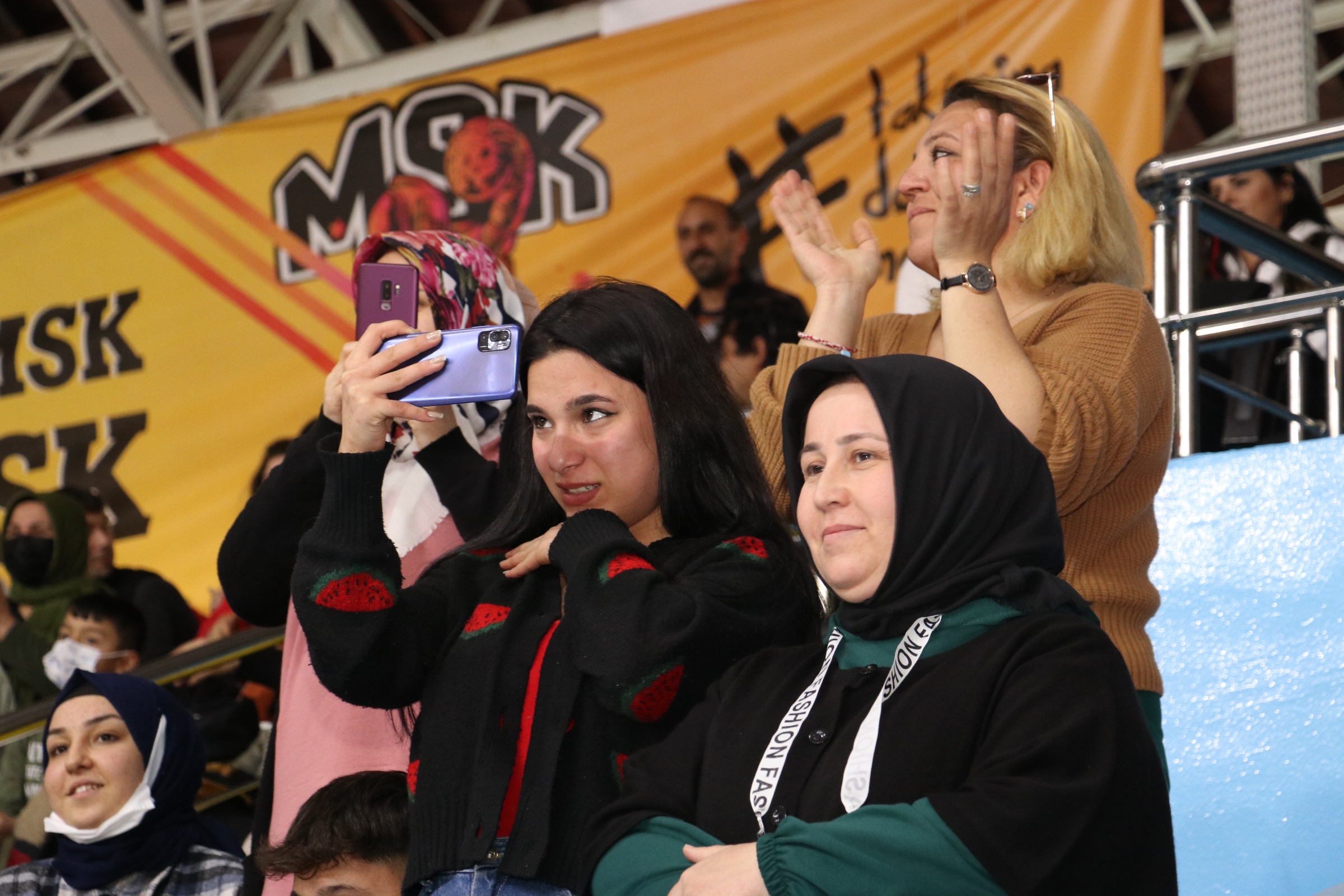 Toroslar Belediyesi Halk Oyunları