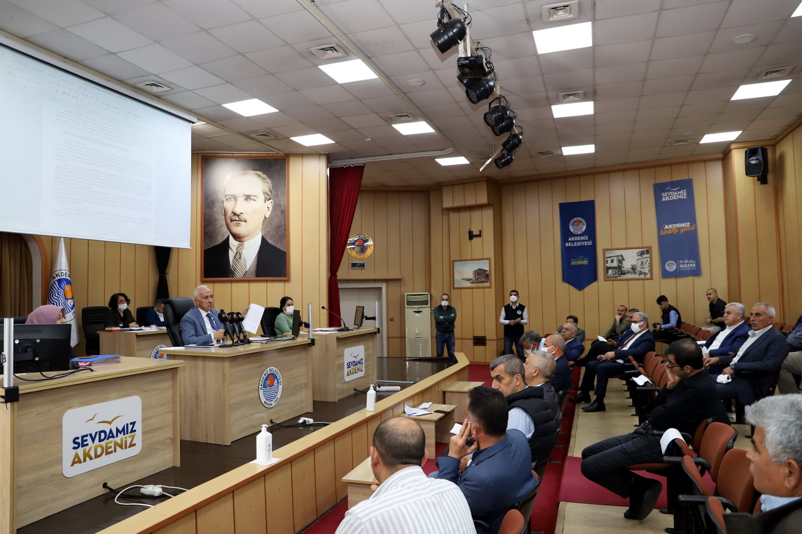 “Yer satma yok, hizmet gelecek” Akdeniz Belediye Başkanı Gültak;