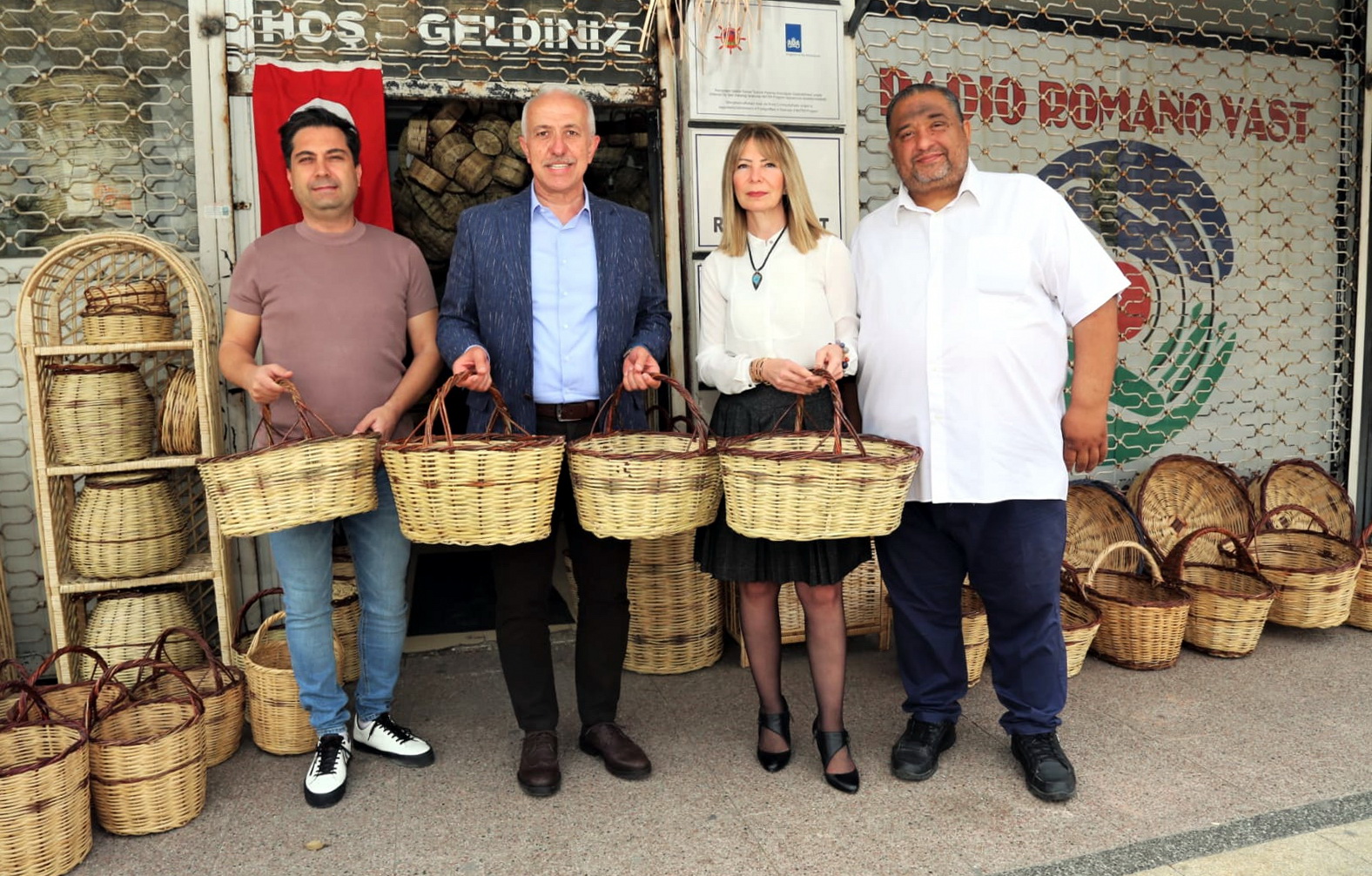 Başkan Gültak, bir Roman