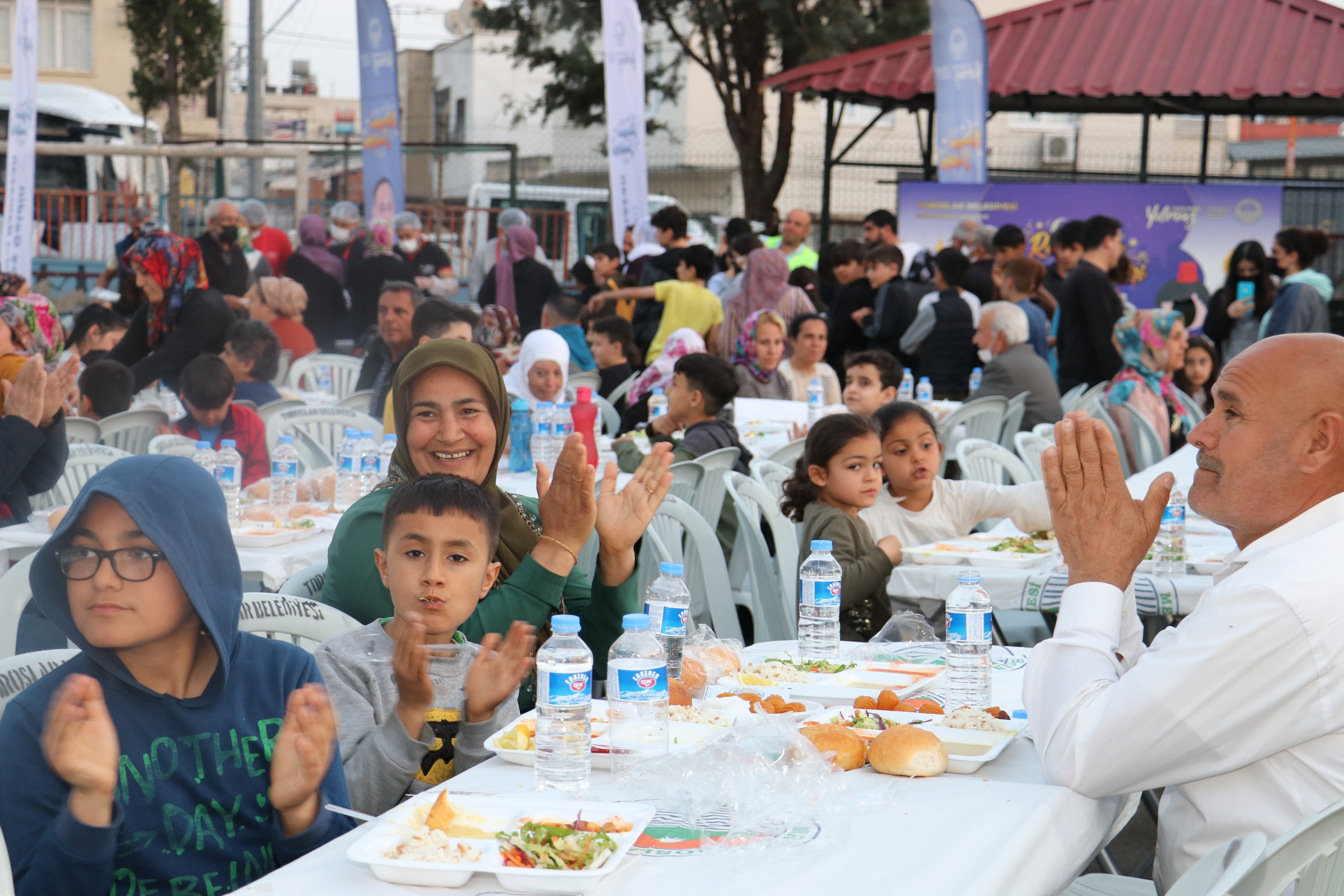 Toroslar Belediyesi, on bir