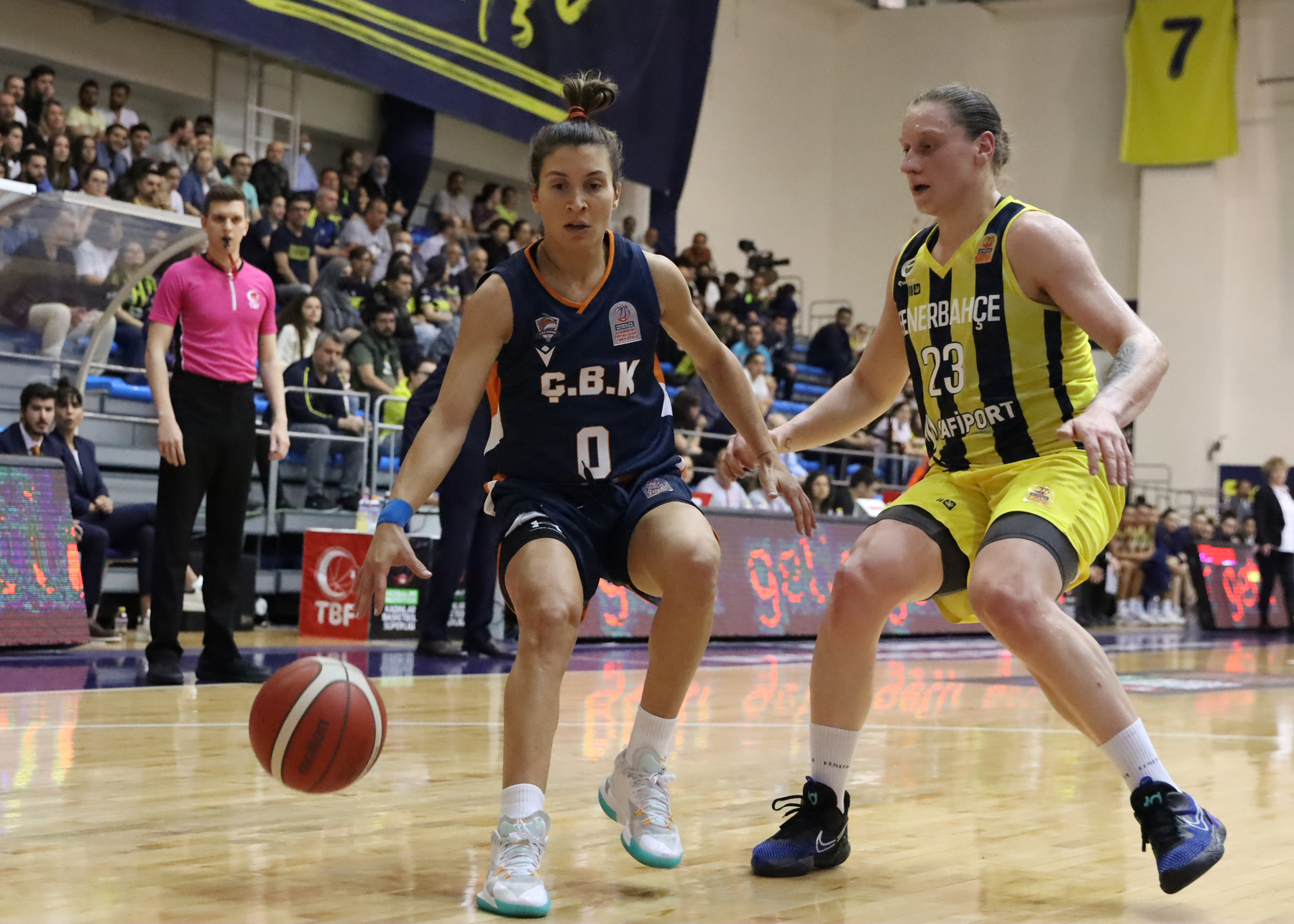 HAKEMLER: Murat Ciner, Abdullah