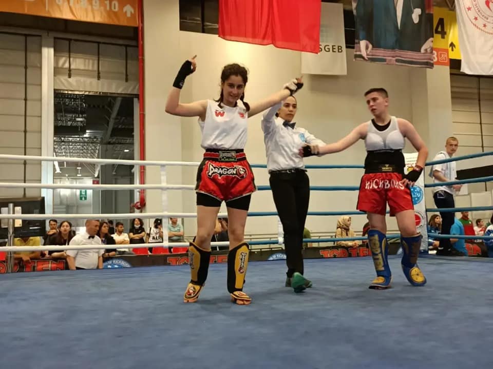 Akdeniz Belediyespor’un milli boksörleri,