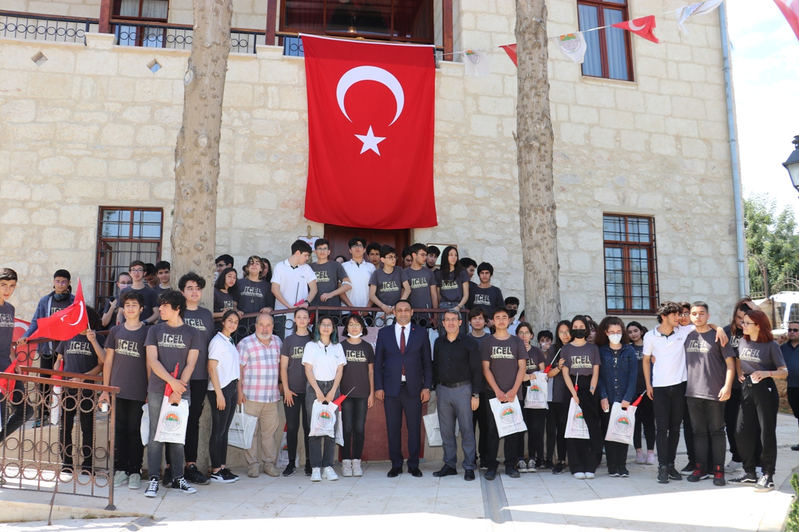 Toroslar Belediye Başkanı Atsız