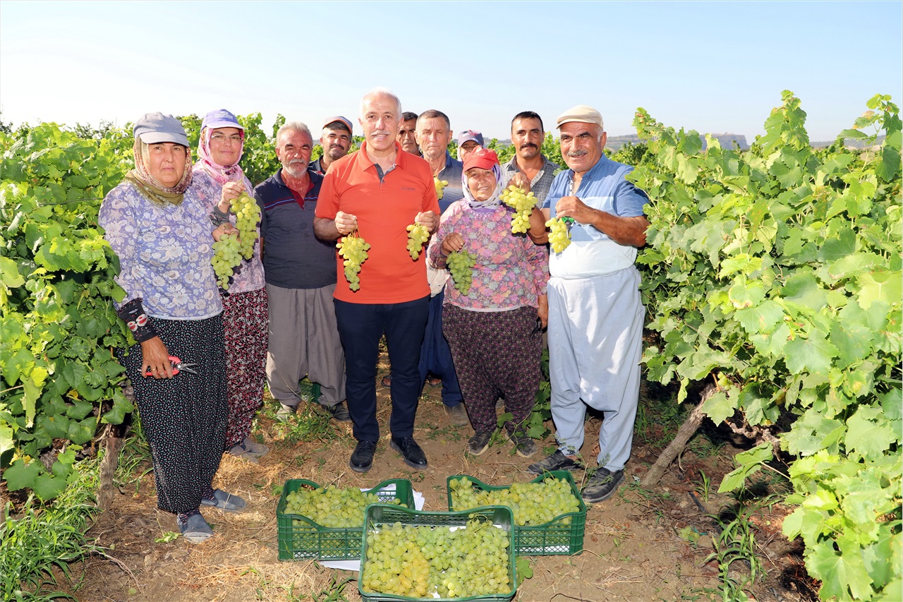 Akdeniz Belediye Başkanı Mustafa