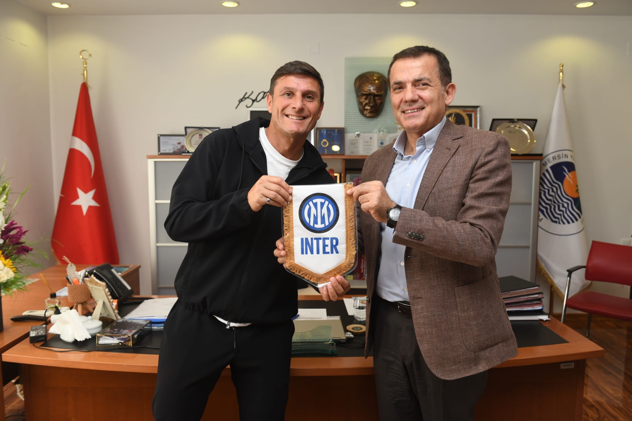 Mersin’e gelen dünya futbolunun