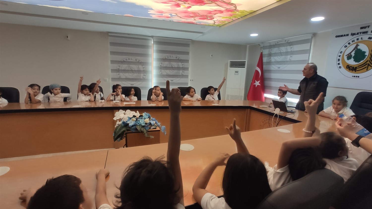 Mut İlçesi Gazi İlkokulu