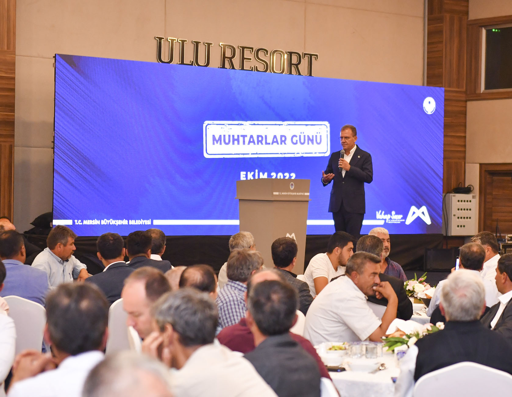 Batıdaki ilçelerin muhtarlarıyla yaptığı