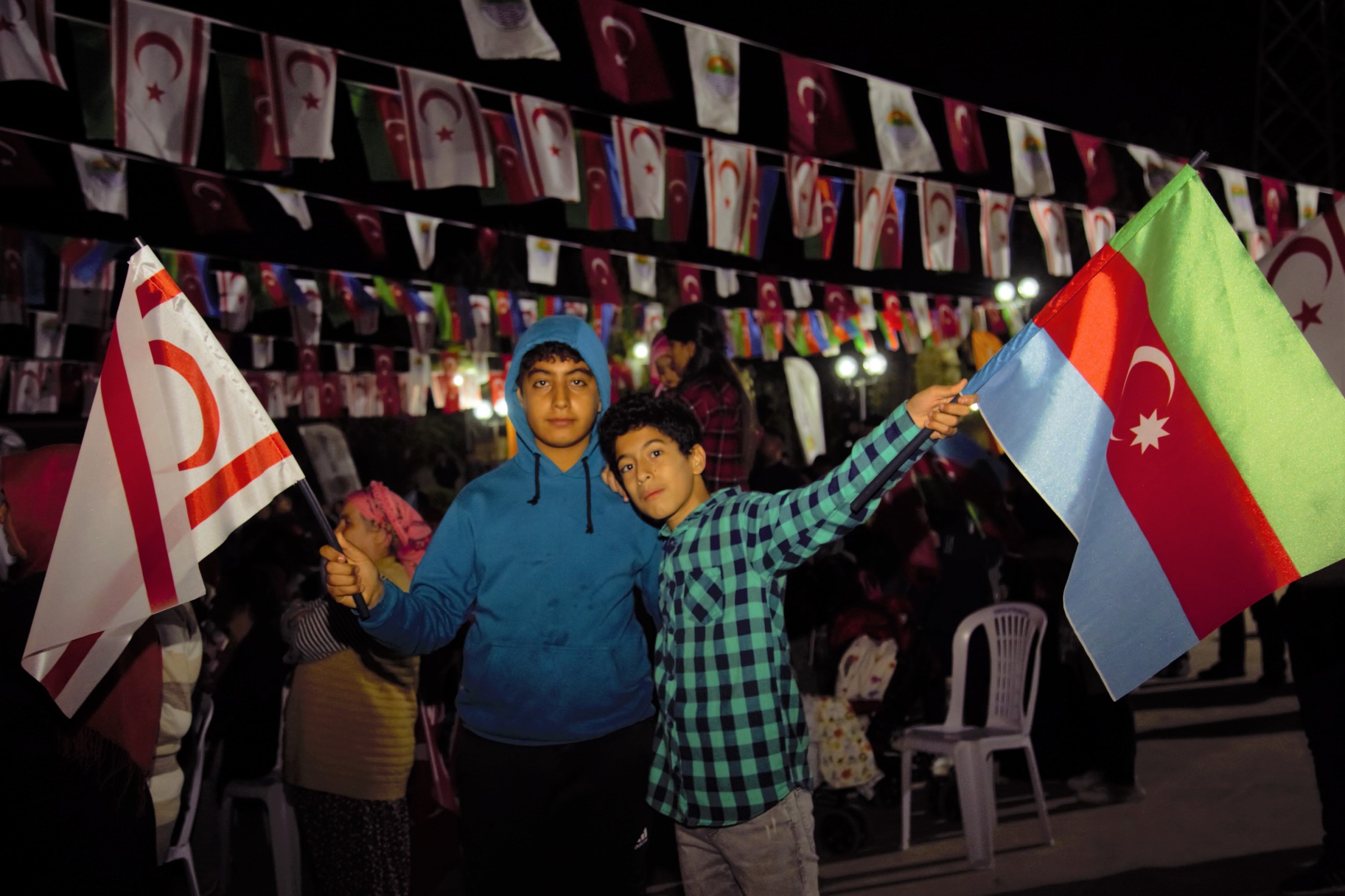 BAŞKAN YILMAZ: BU ZAFER TÜRKİYE YÜZYILININ AYAK SESİDİR Binlerce kişi bir anda