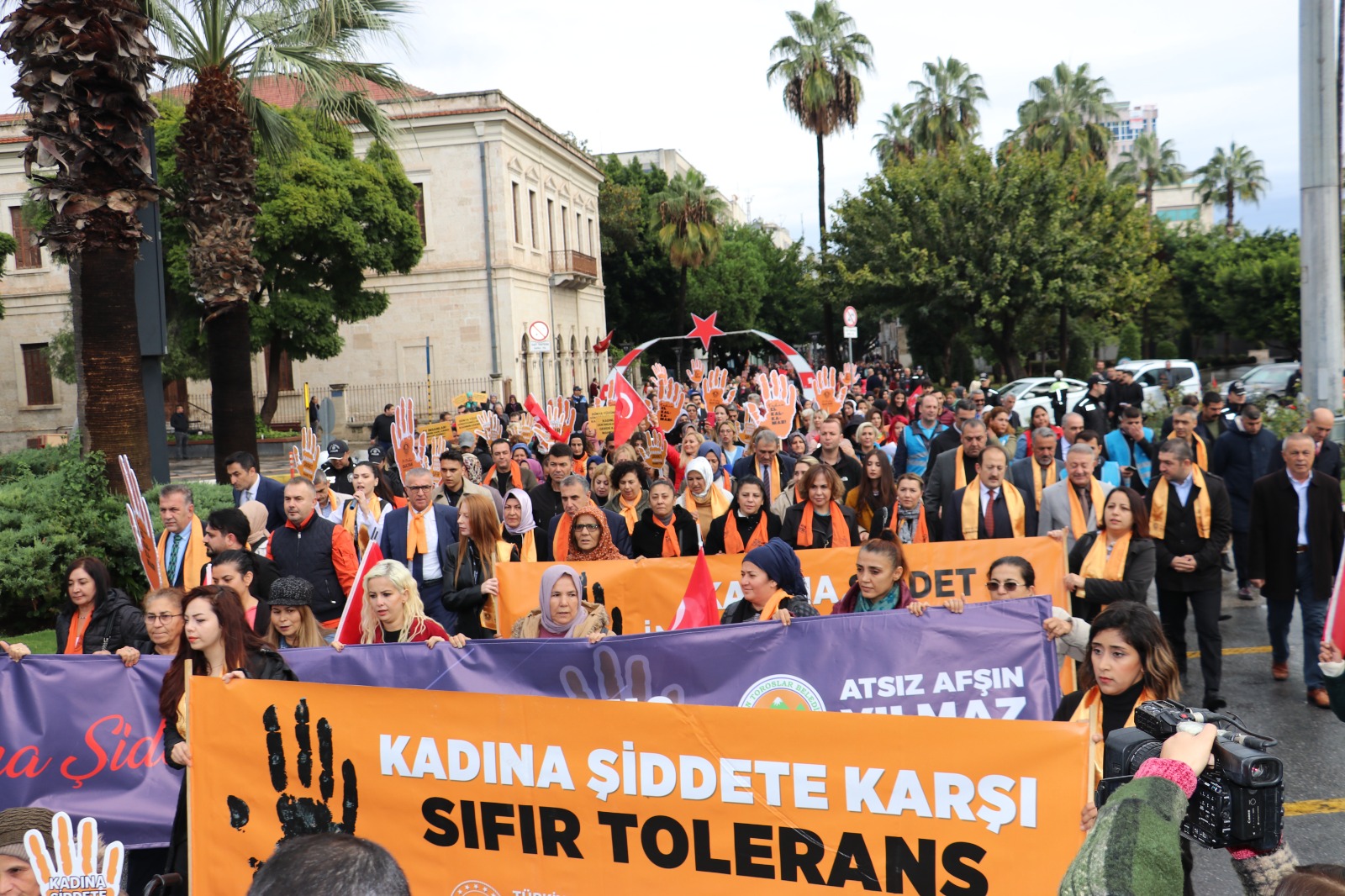 BAŞKAN YILMAZ; “YALNIZ DEĞİLSİNİZ” Kadın haklarının korunması ve