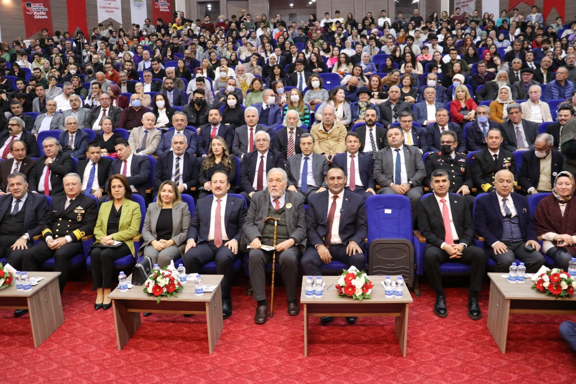 Türkiye’nin yaşayan kütüphanesi, ünlü