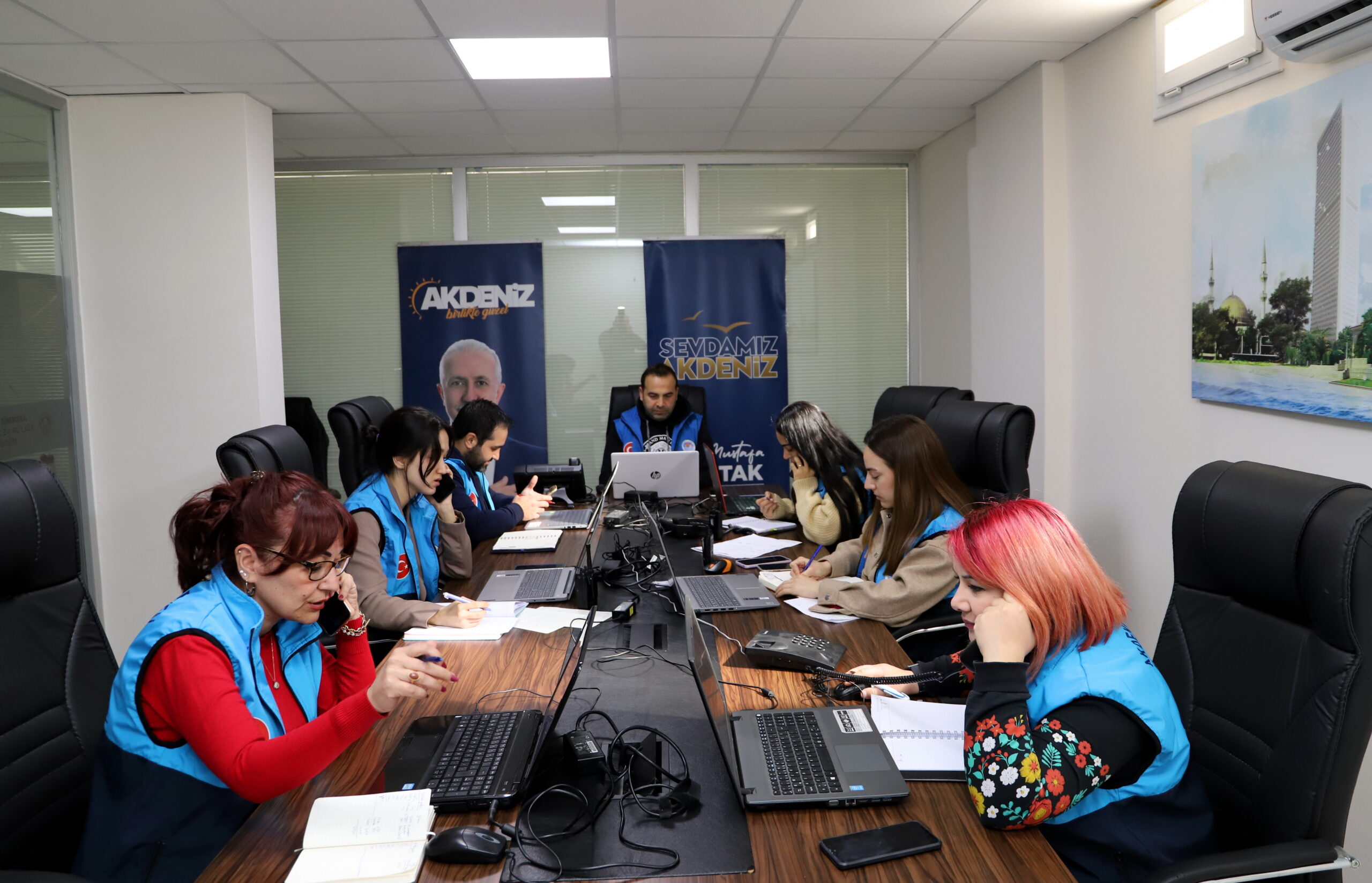 Akdeniz Belediye Başkanı M.