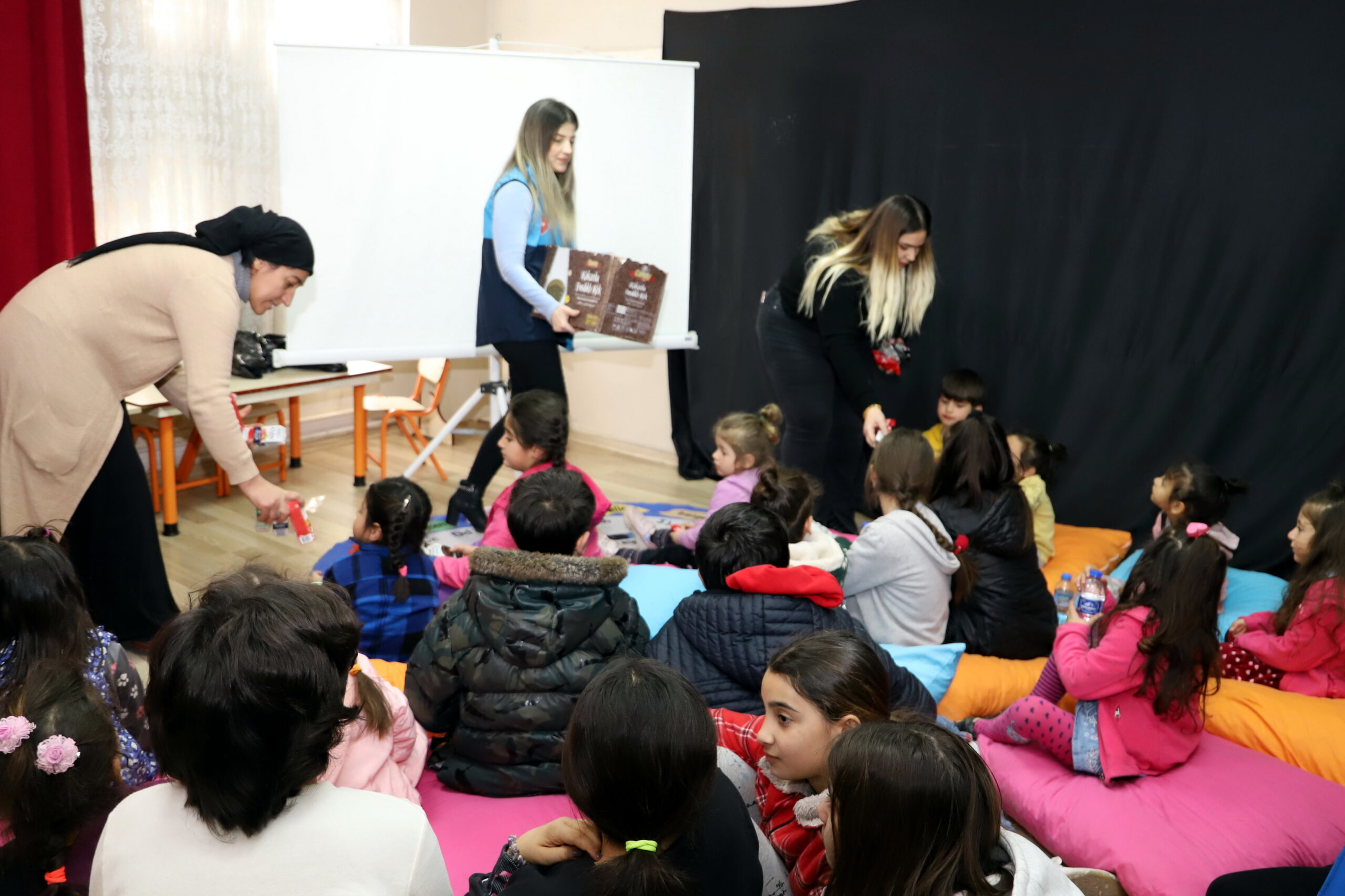 Akdeniz Belediyesi, deprem mağduru